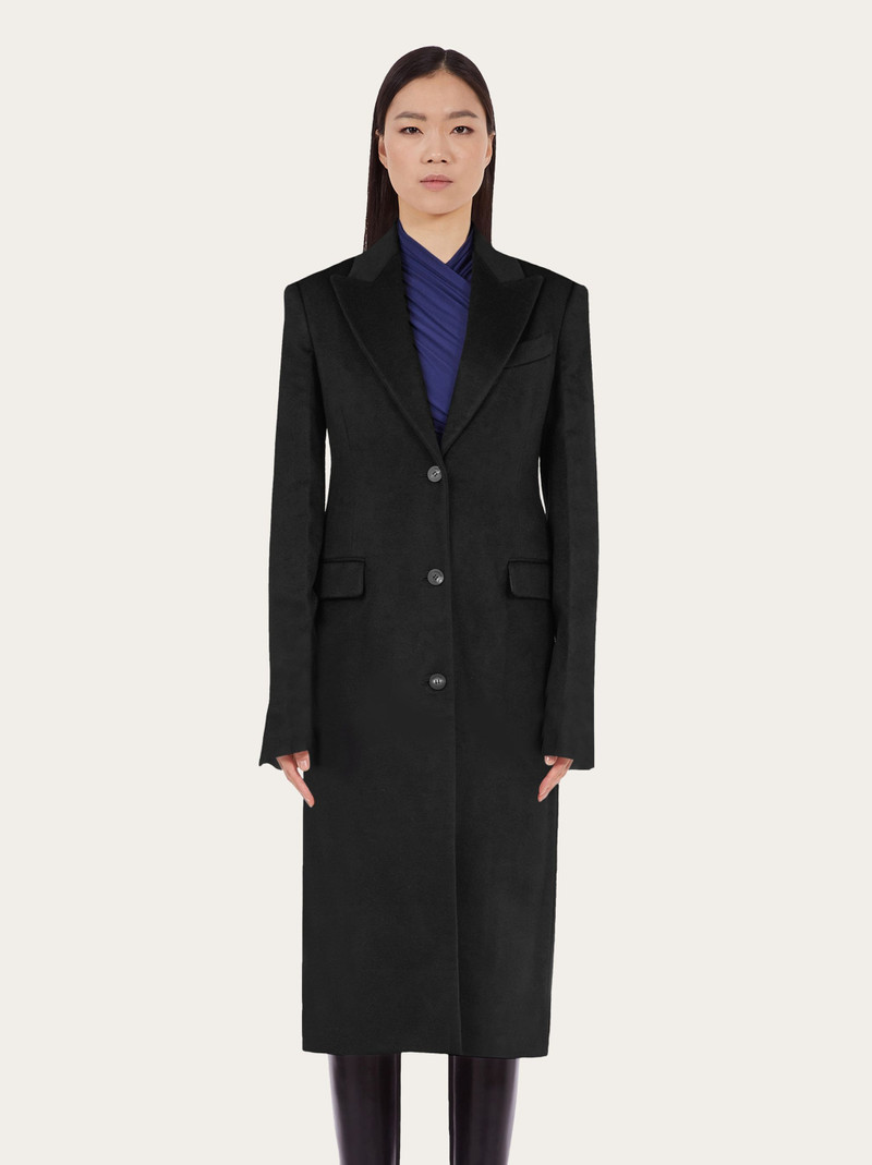 Single breasted coat 2