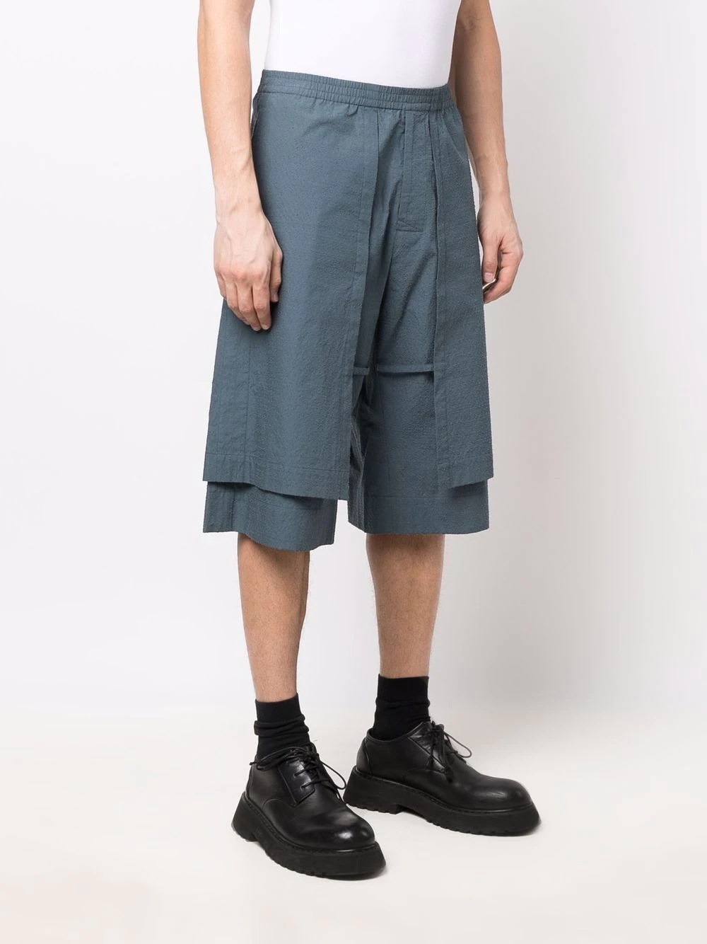 knee-length cargo shorts - 3