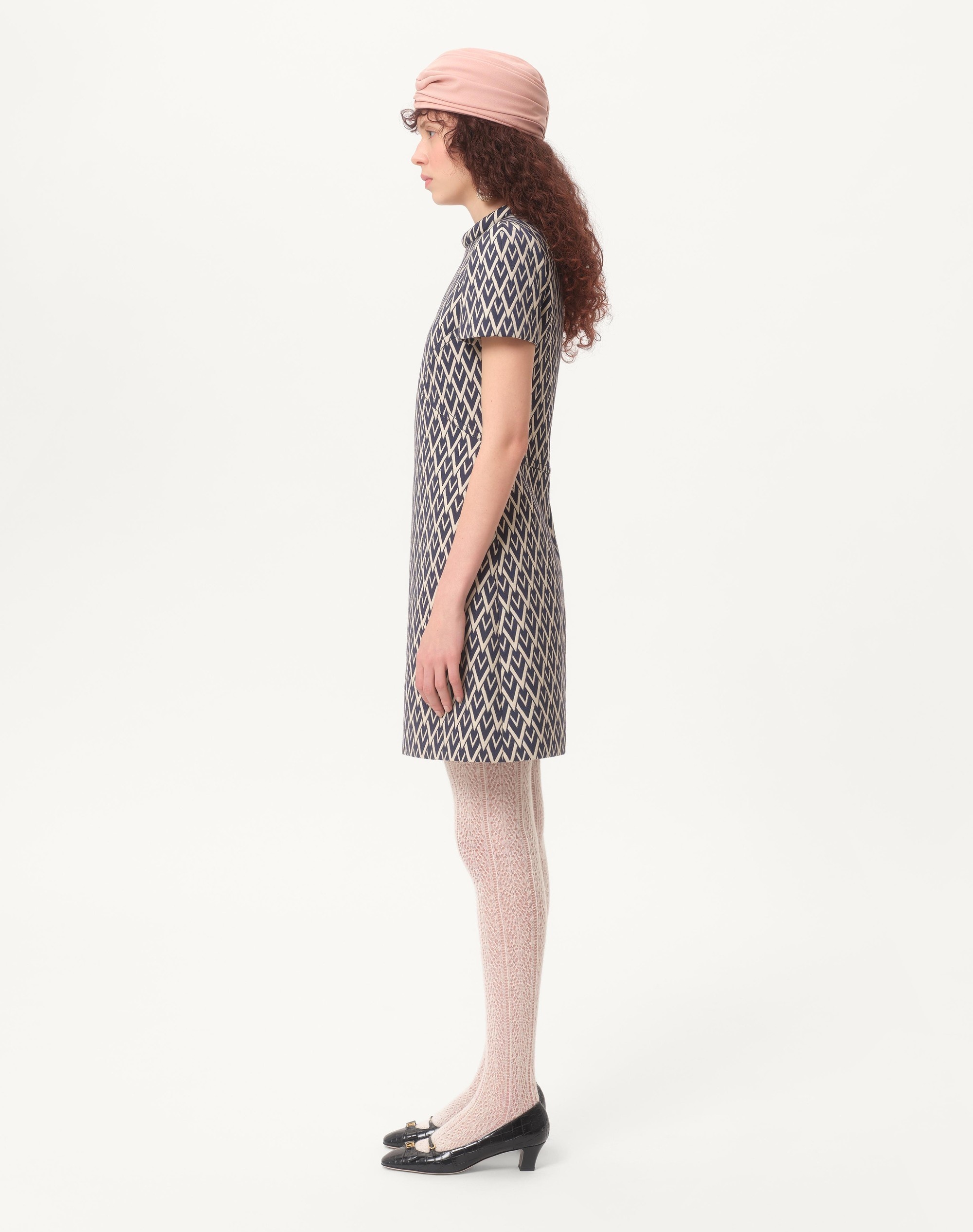 SHORT DRESS IN TOUTE LA V JACQUARD - 8