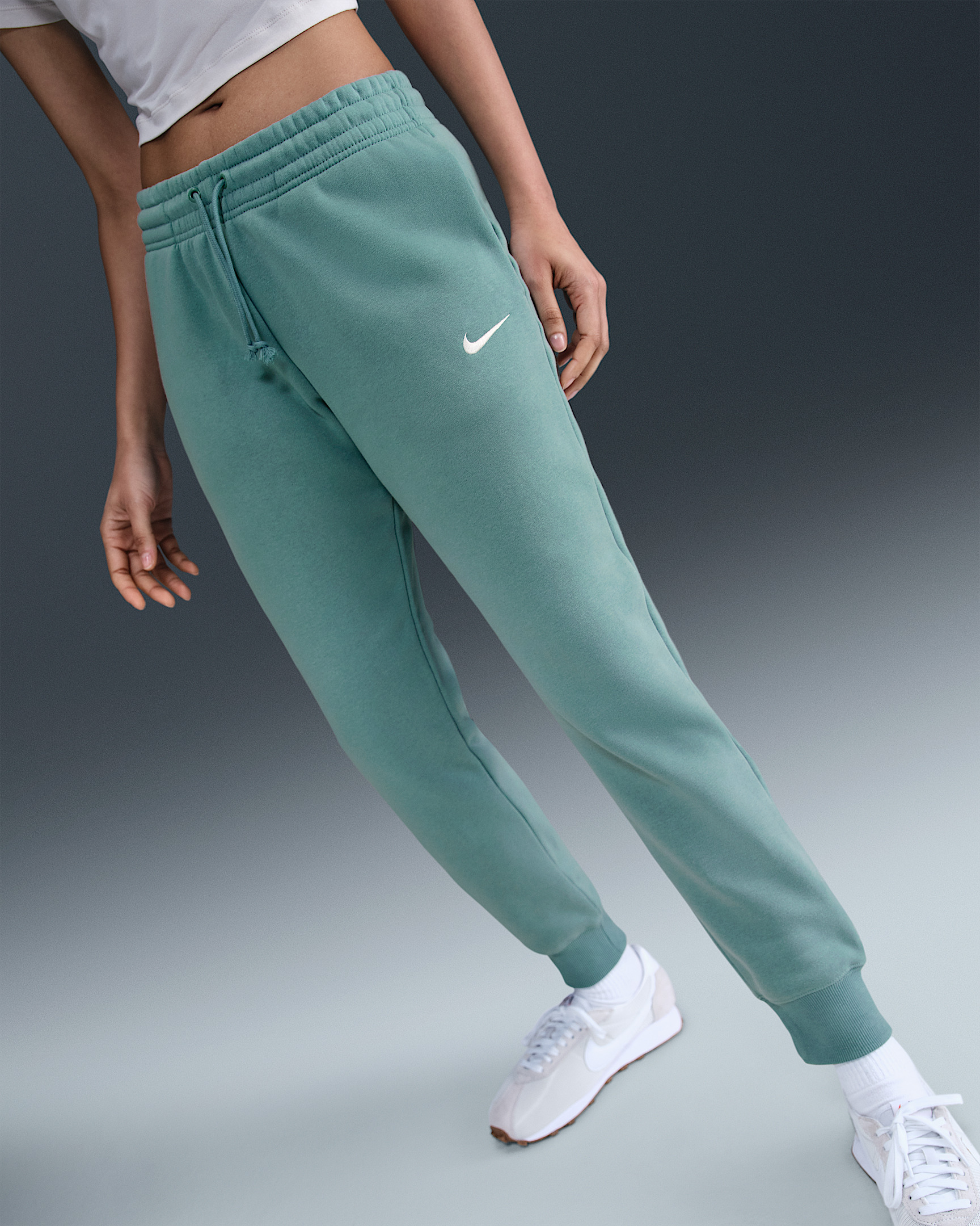 Nike Sportswear Phoenix Fleece Women's Mid-Rise Sweatpants - 2