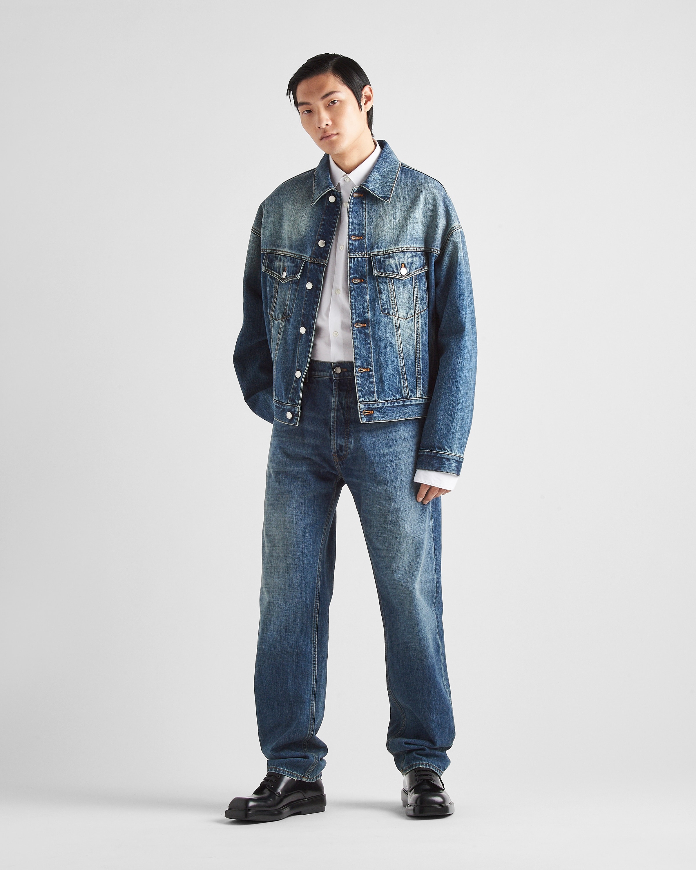 Denim trucker jacket - 2