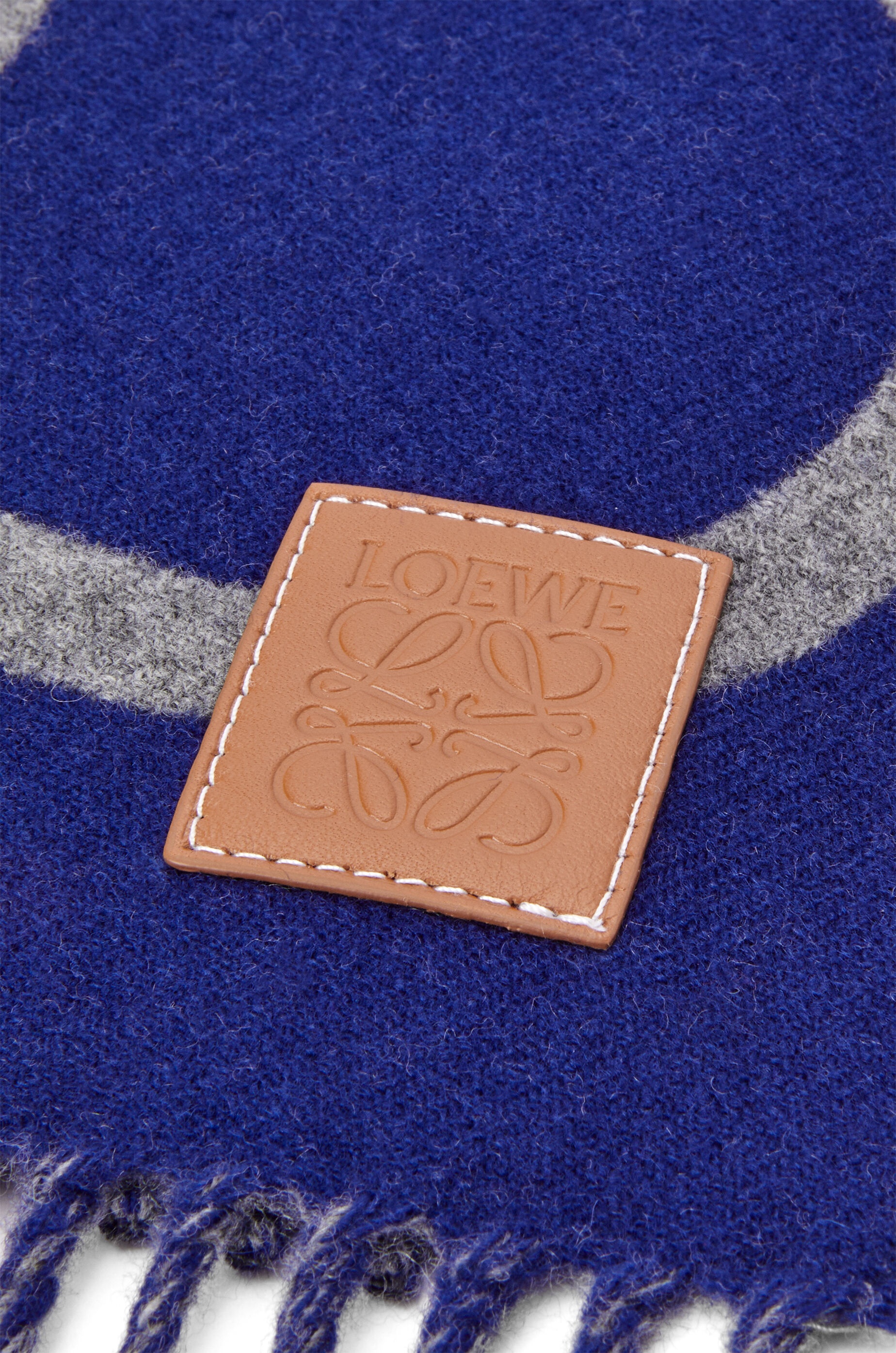 LOEWE scarf in wool and cashmere - 6