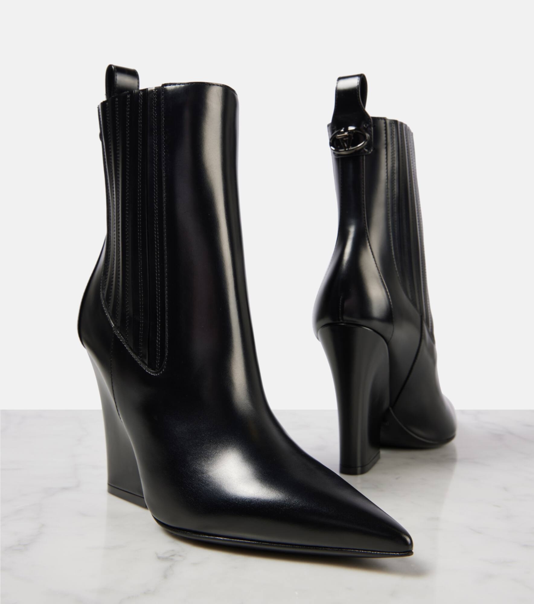 VLogo Lockette leather ankle boots - 5