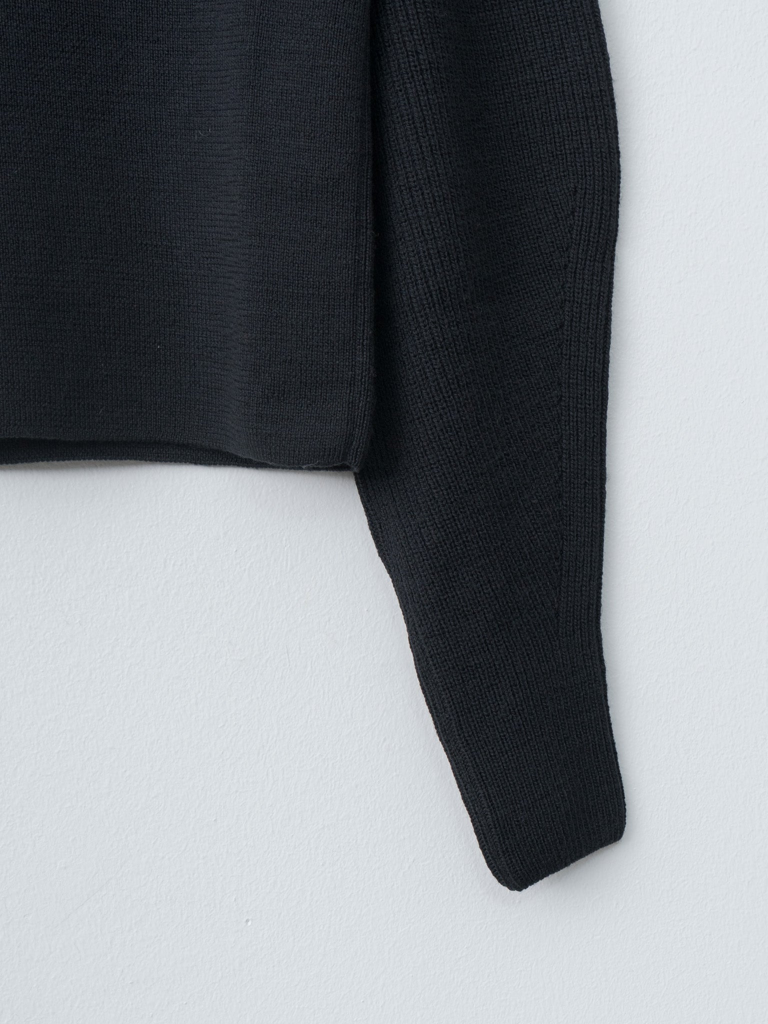 Zipped Sweater - Black - 7