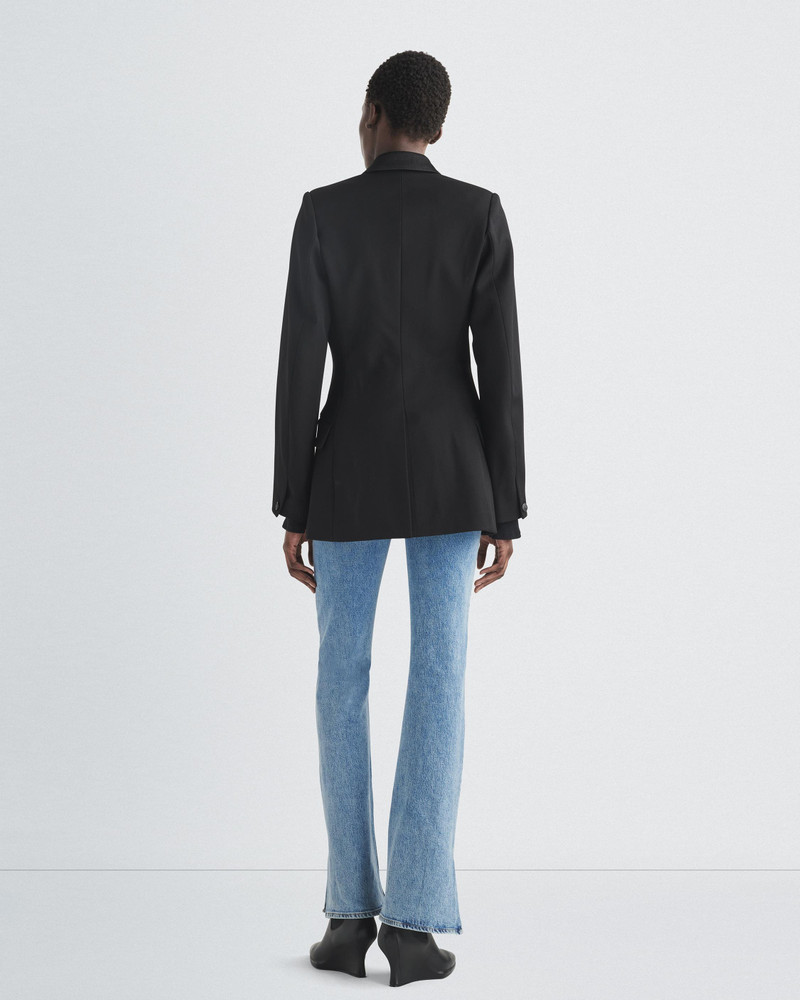 Laurence Wool Blazer
Classic Fit 5