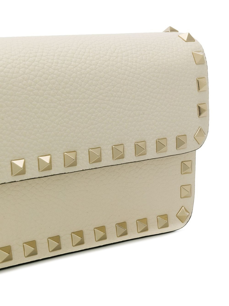 Rockstud clutch 4