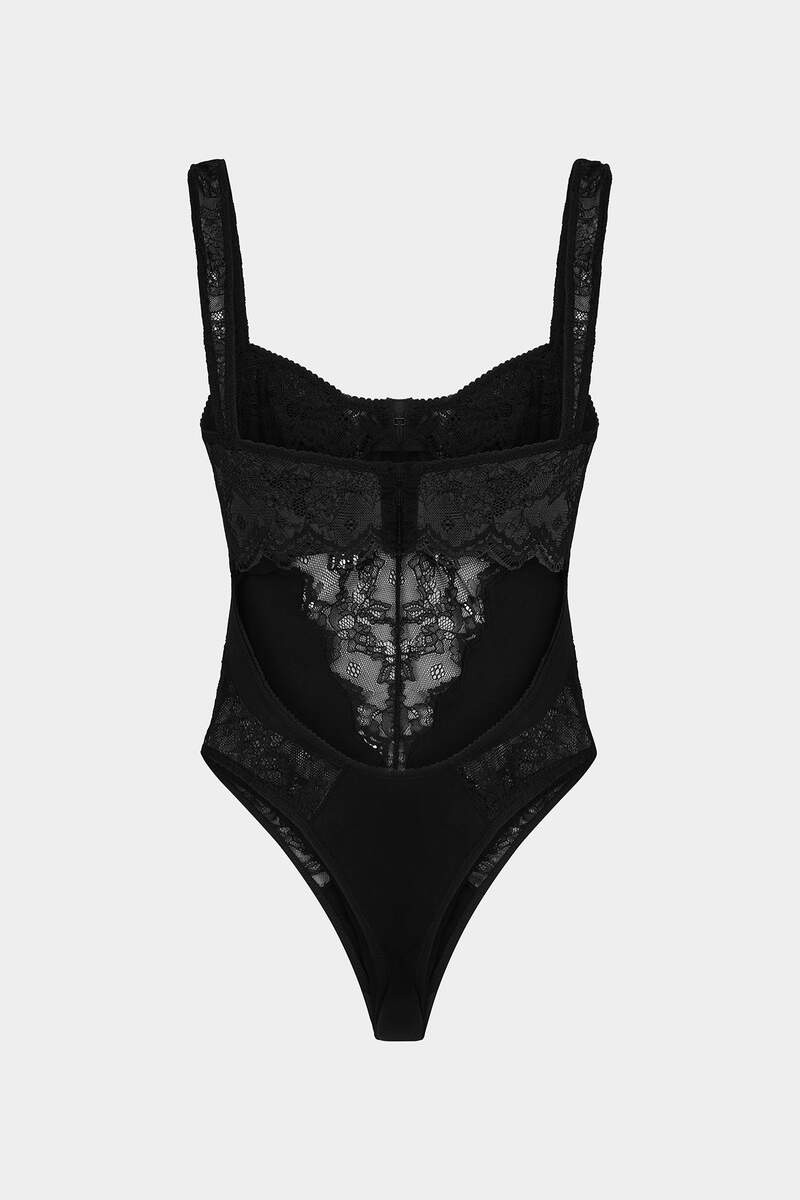 DSQUARED2 SEXY PUNK BODY outlook