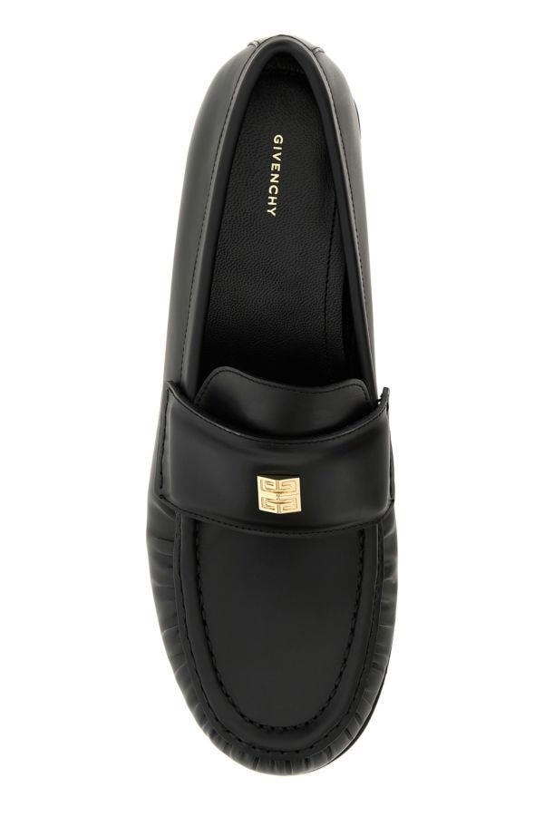 【関税込み】Givenchy ブラック レザー 4G ローファー Givenchyのブラック レザー 4G ローファーがセール中