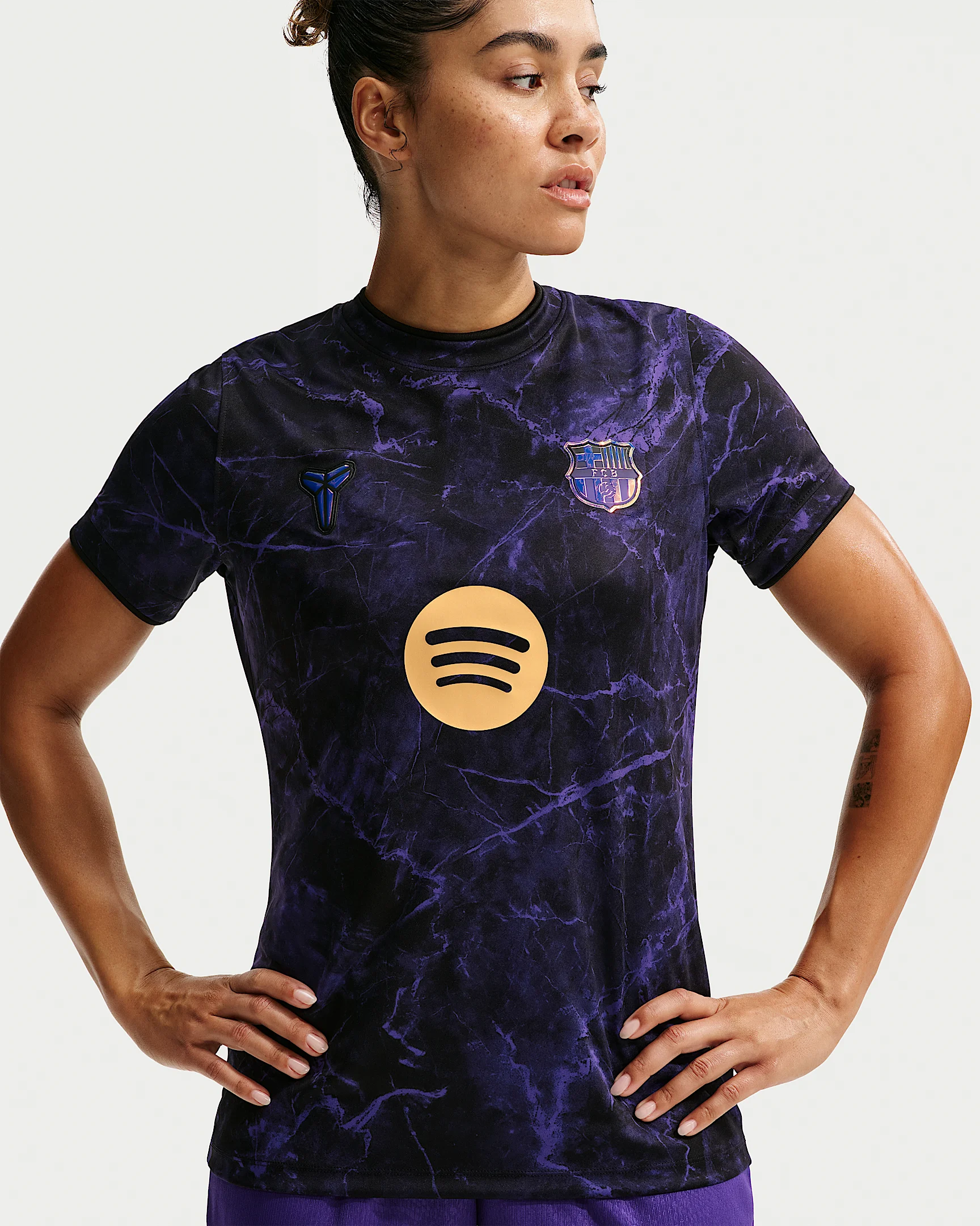 FC Barcelona Away Women's Kobe Dri-FIT Soccer Pre-Match Top - 1