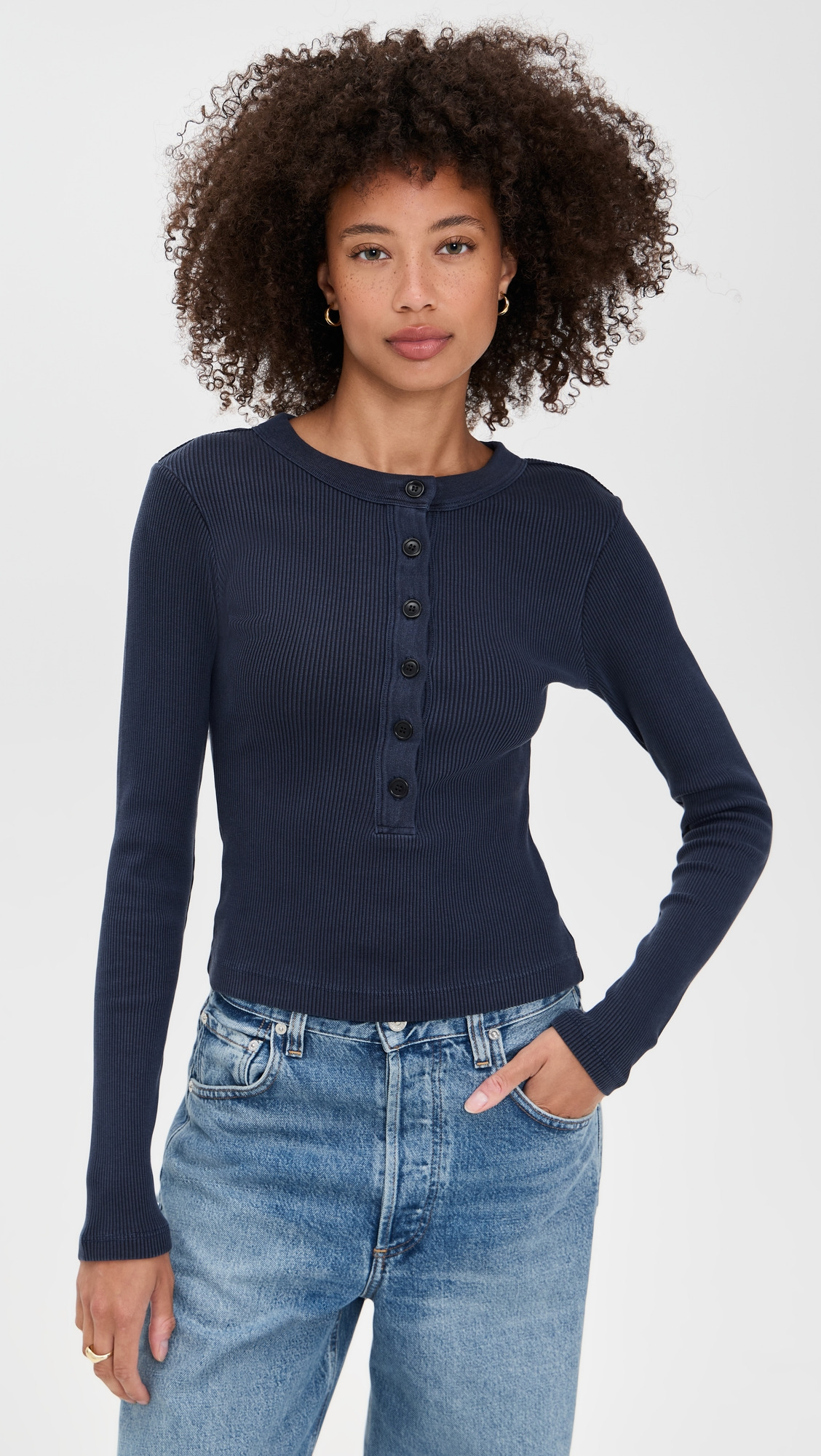 Varra Henley - 6