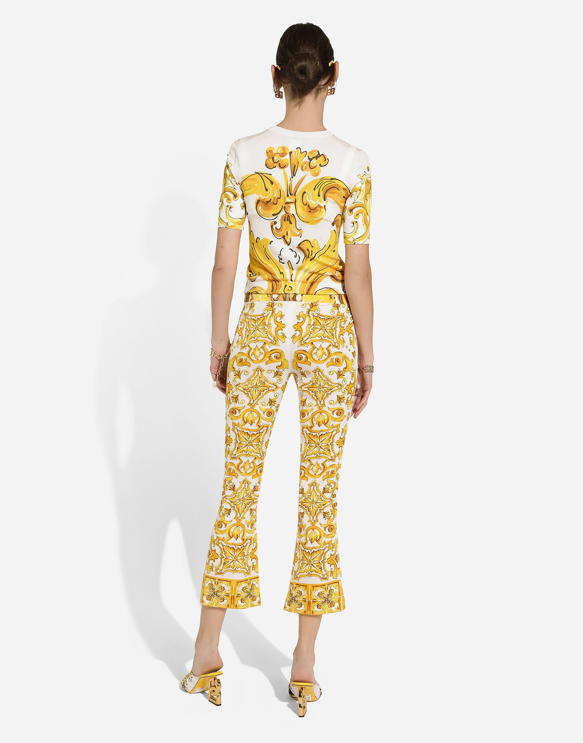 Short-sleeved majolica-print stretch viscose sweater - 3