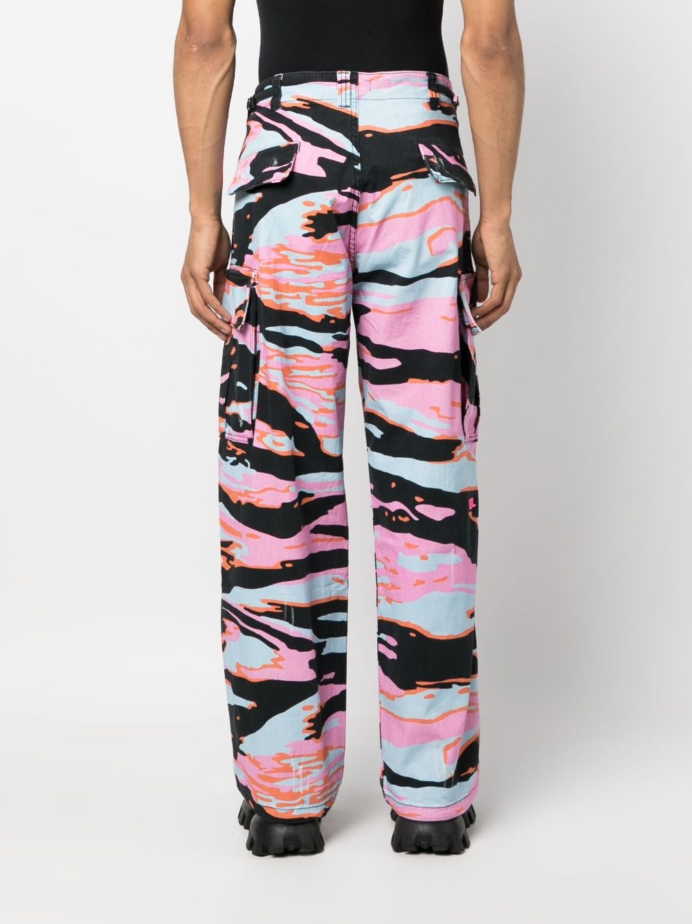 graphic-print cargo trousers - 5