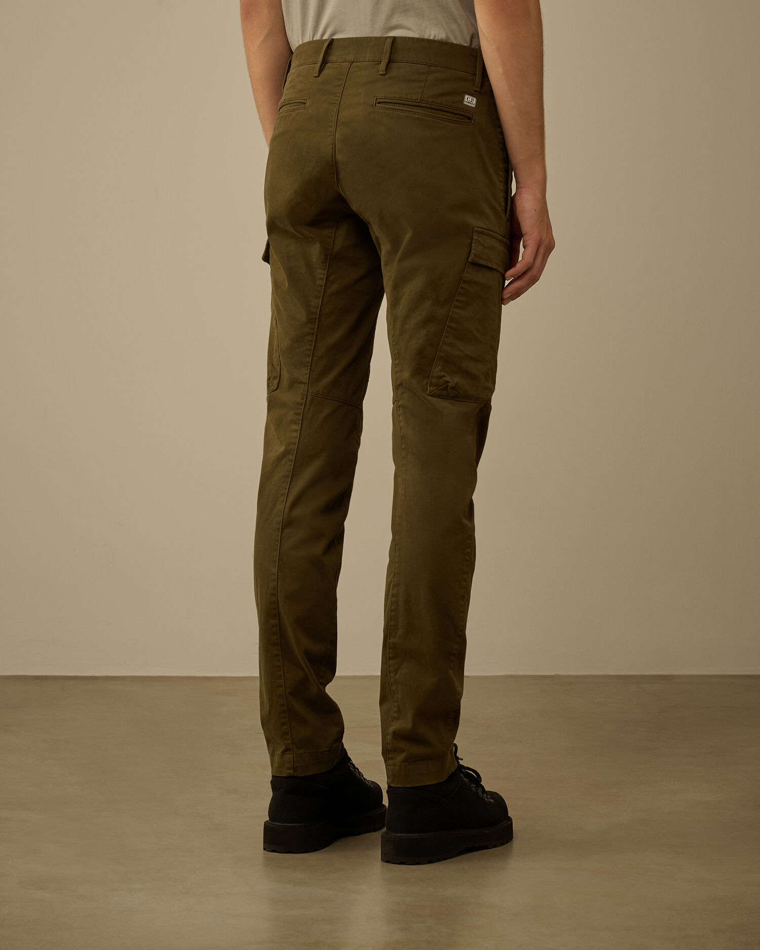 Stretch Sateen Ergonomic Cargo Pants - 4
