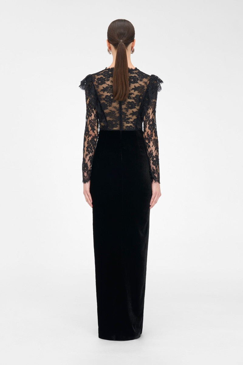 VELVET AND LACE GOWN 4