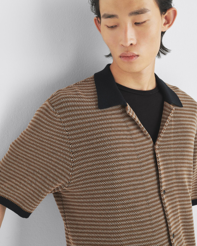 Felix Cotton Shirt
Classic Fit Button Down 6