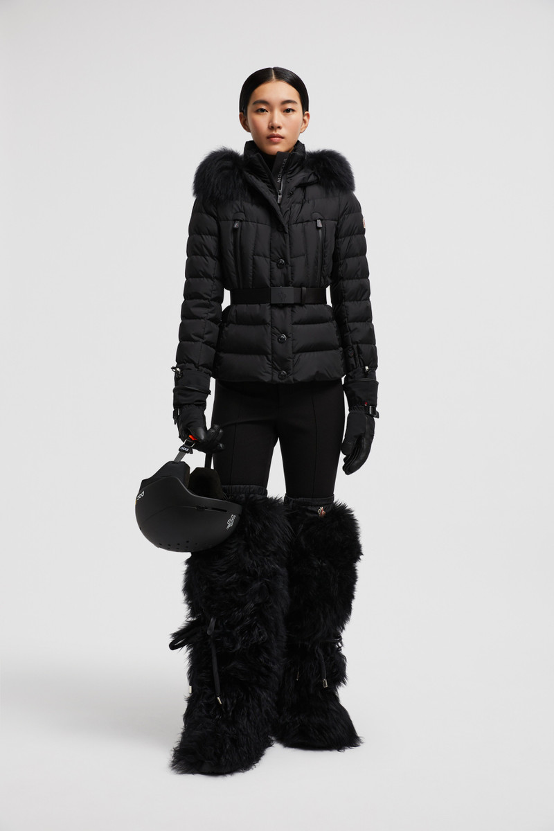 Moncler Beverley Short Down Jacket outlook