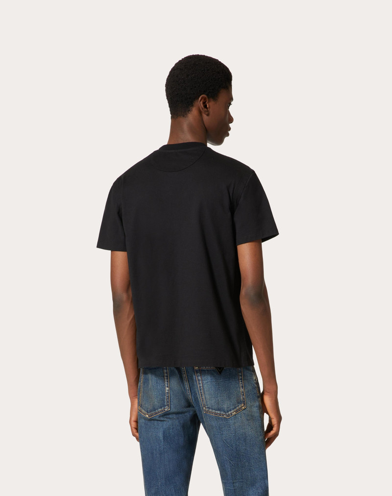 COTTON T-SHIRT WITH TOPSTITCHED V DETAIL 4