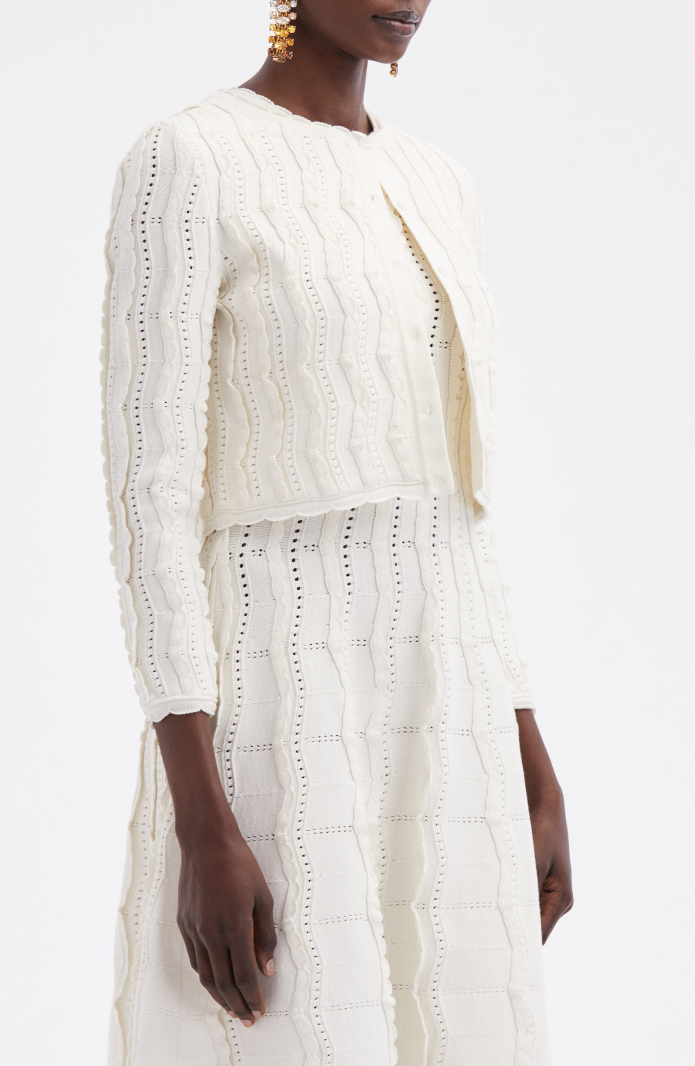Wavy Stitch Crop Cardigan - 3