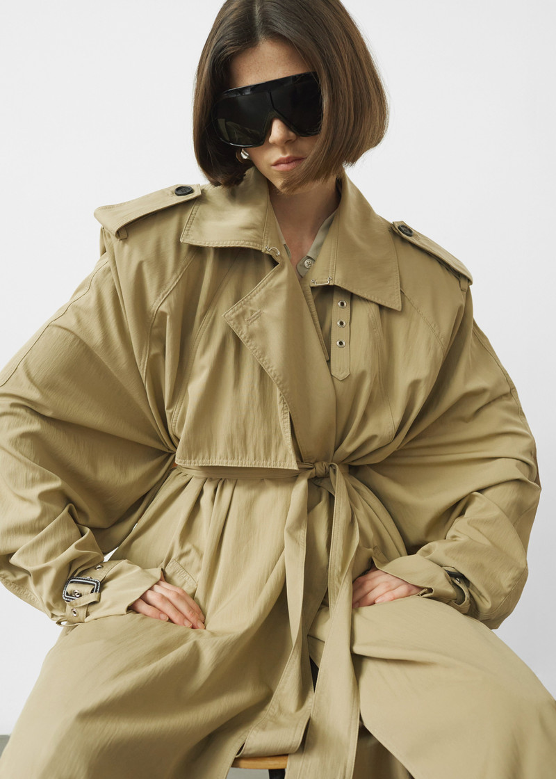 Elsdon Fluid Long Trench - Camel 4