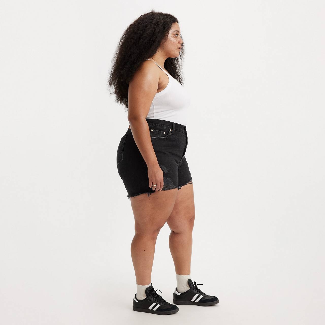 501® WOMEN'S SHORTS (PLUS SIZE) - 6