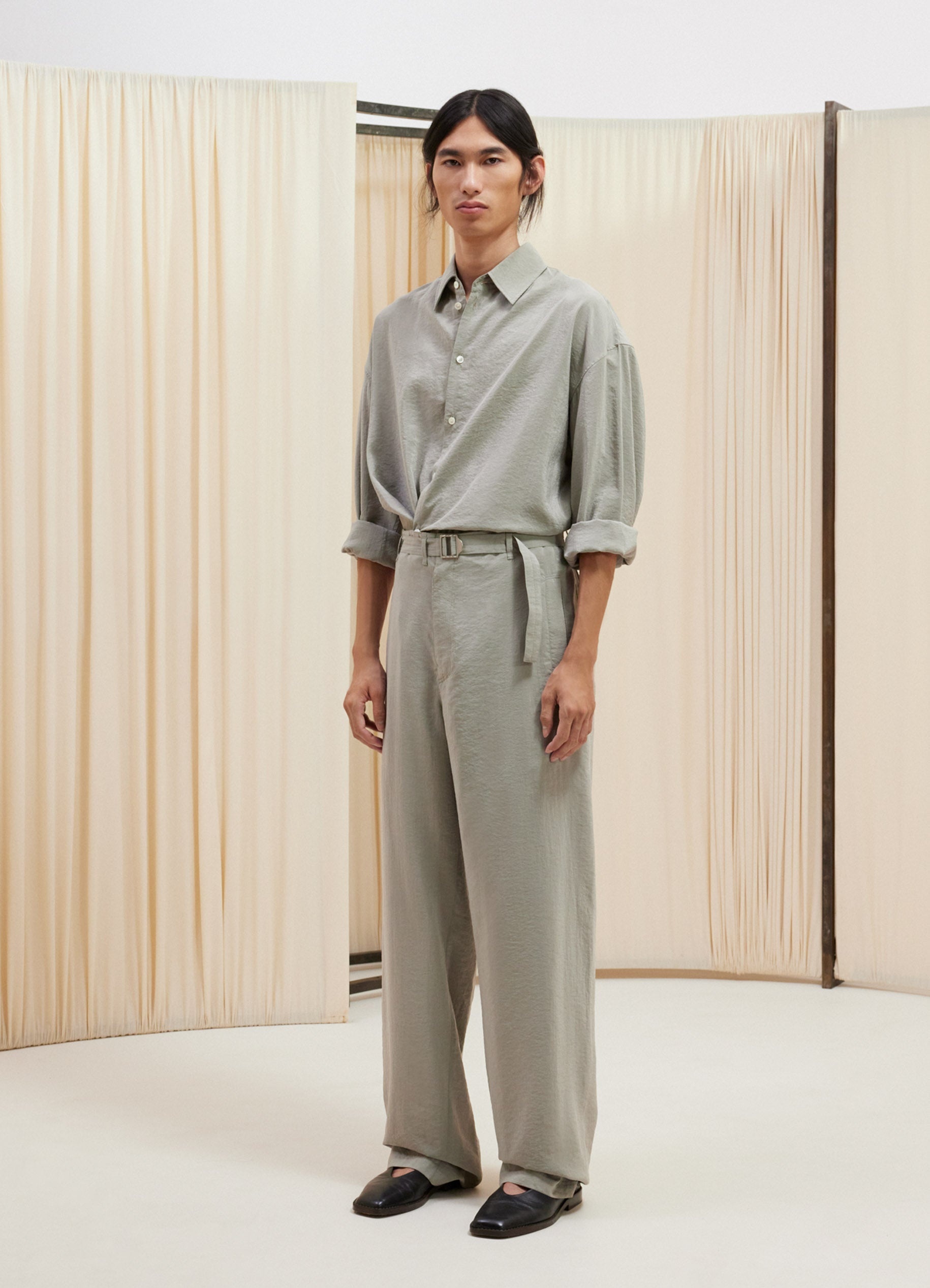 Lemaire SEAMLESS BELTED PANTS | REVERSIBLE