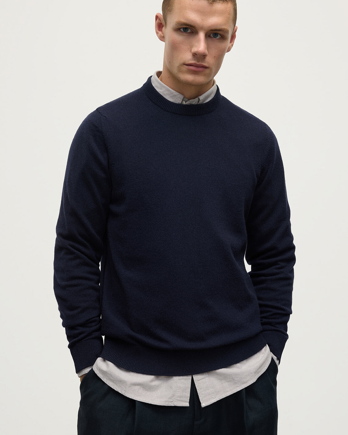 Classic Cashmere Navy Round Neck Jumper - 5