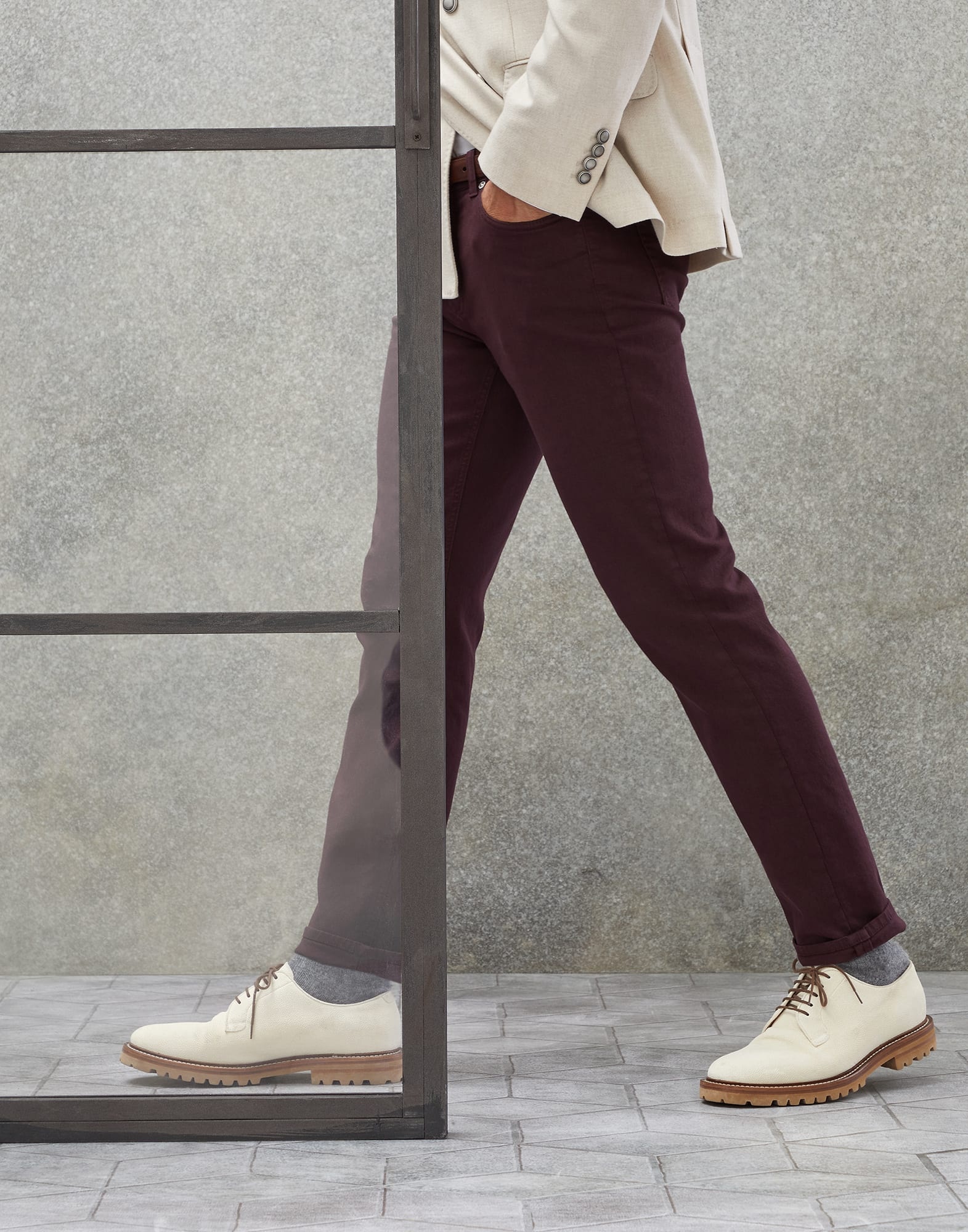 Dyed comfort lightweight denim traditional fit five-pocket trousers - 5