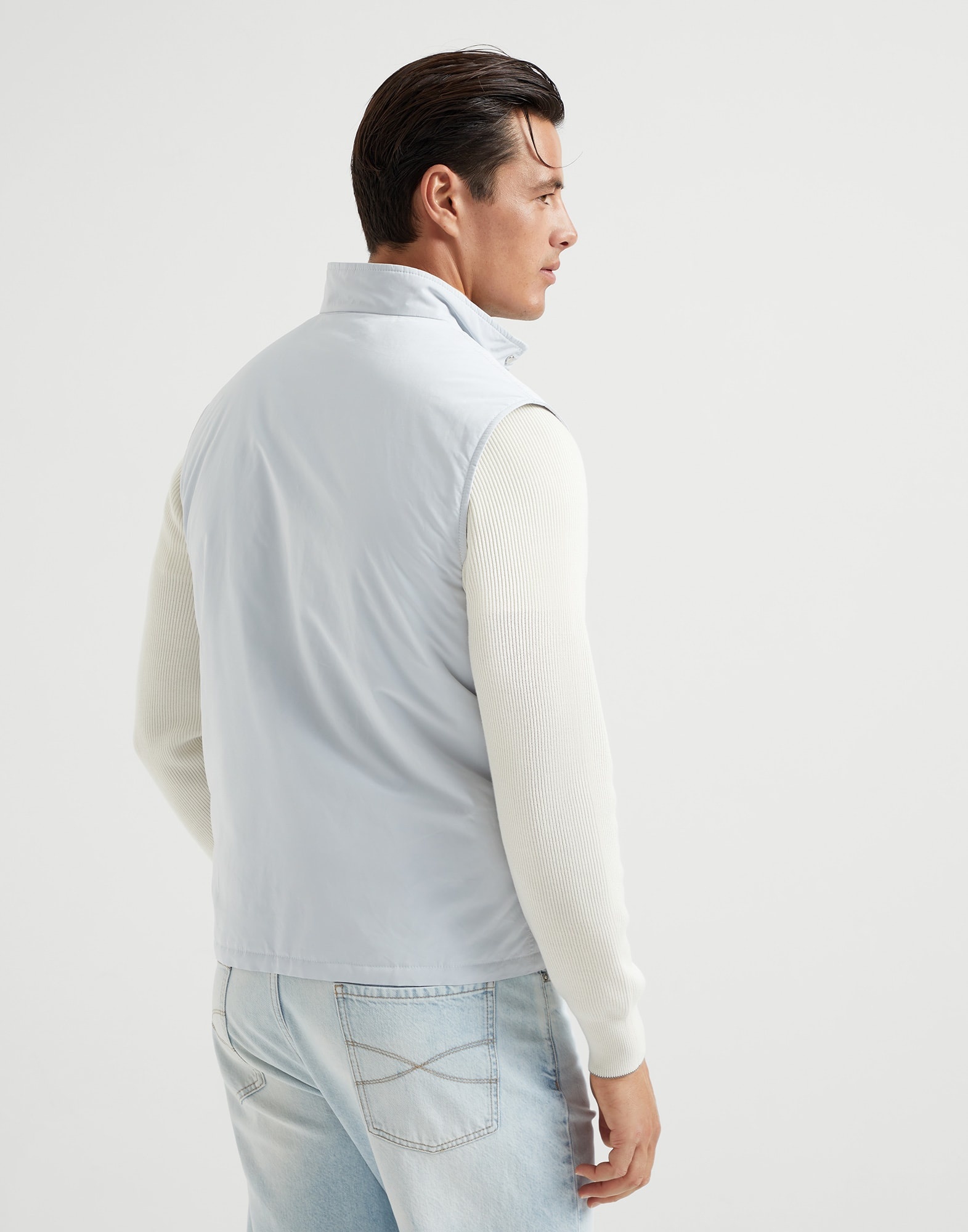 Water-resistant microfiber vest with Thermore® padding - 2