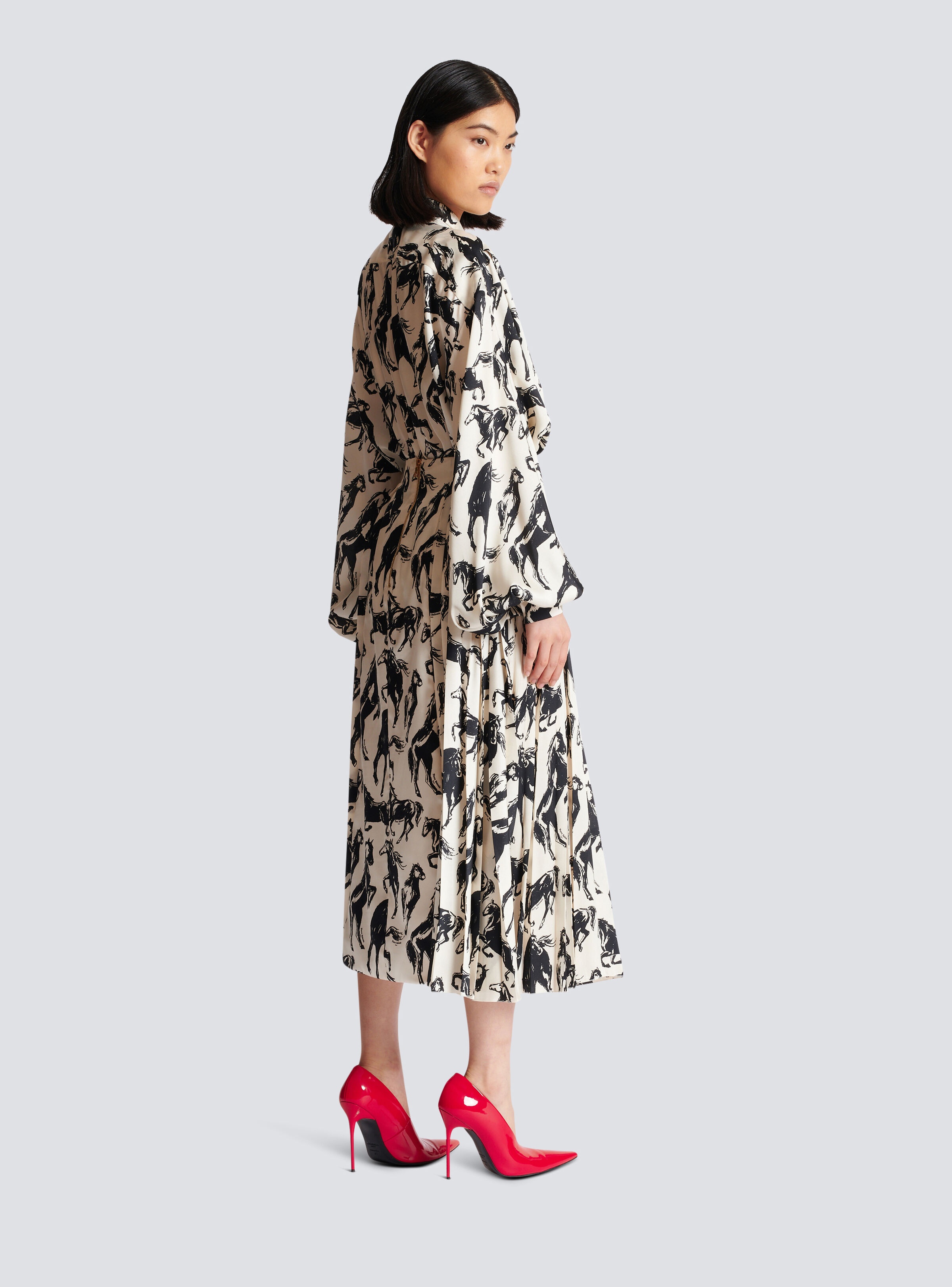 Pleated midi skirt in printed silk - 4