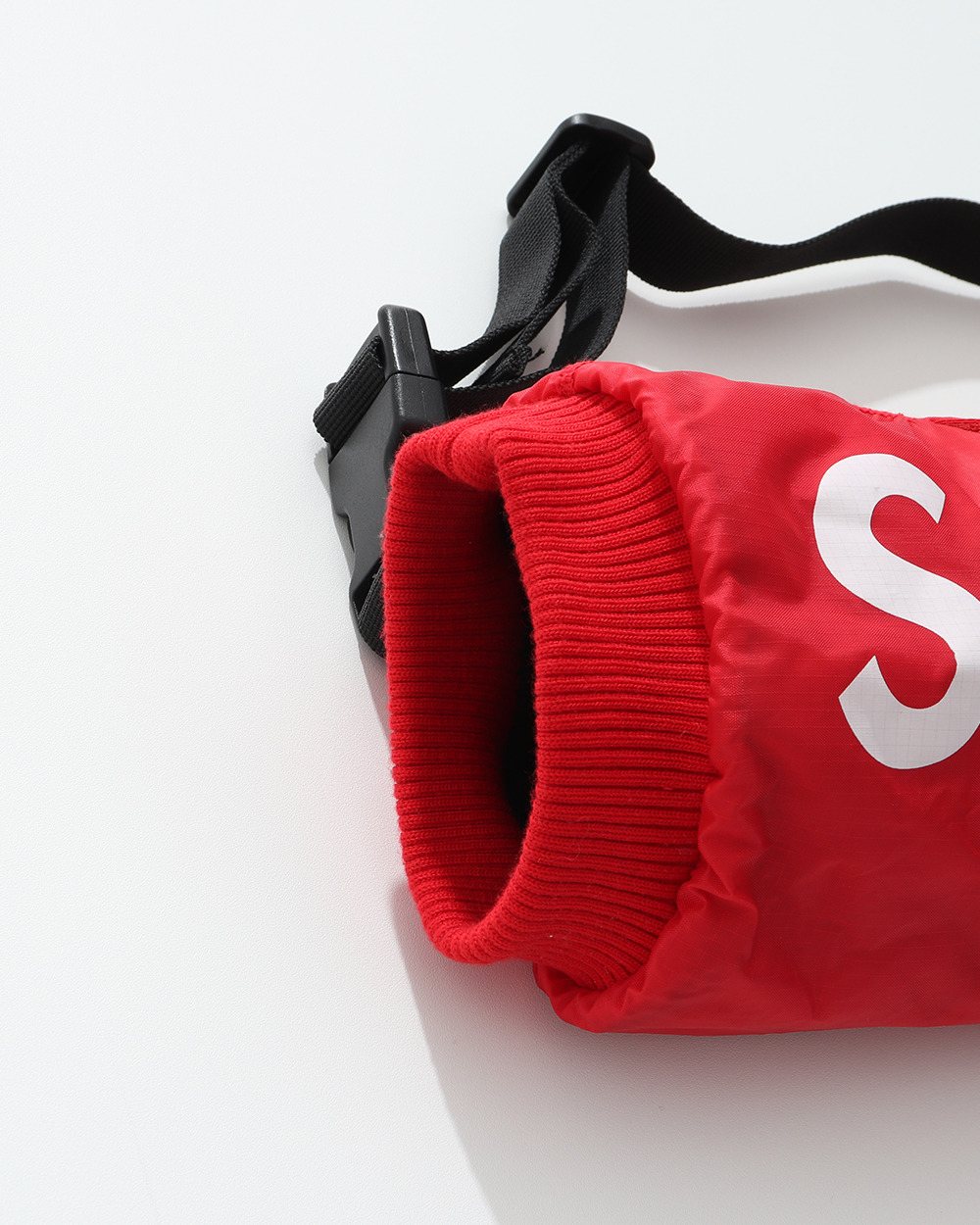 Supreme - 5