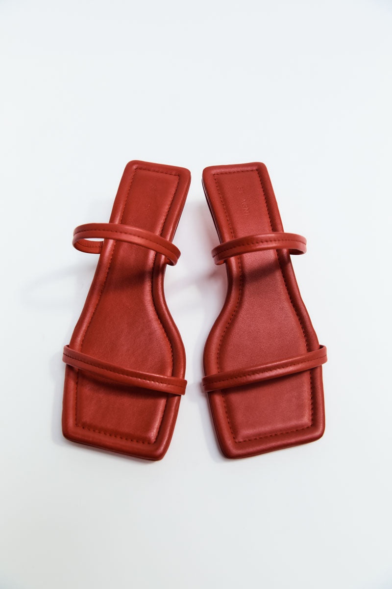 Fine Strap Kitten Heel - Rosso - 3