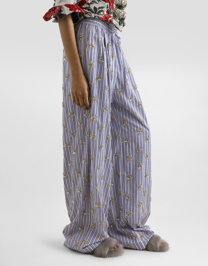 Poplin trousers with floral embroidery 6