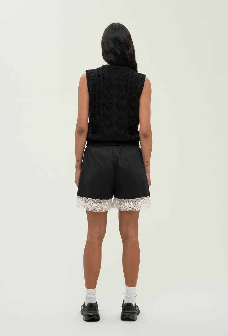 Arden Vest - Black 6