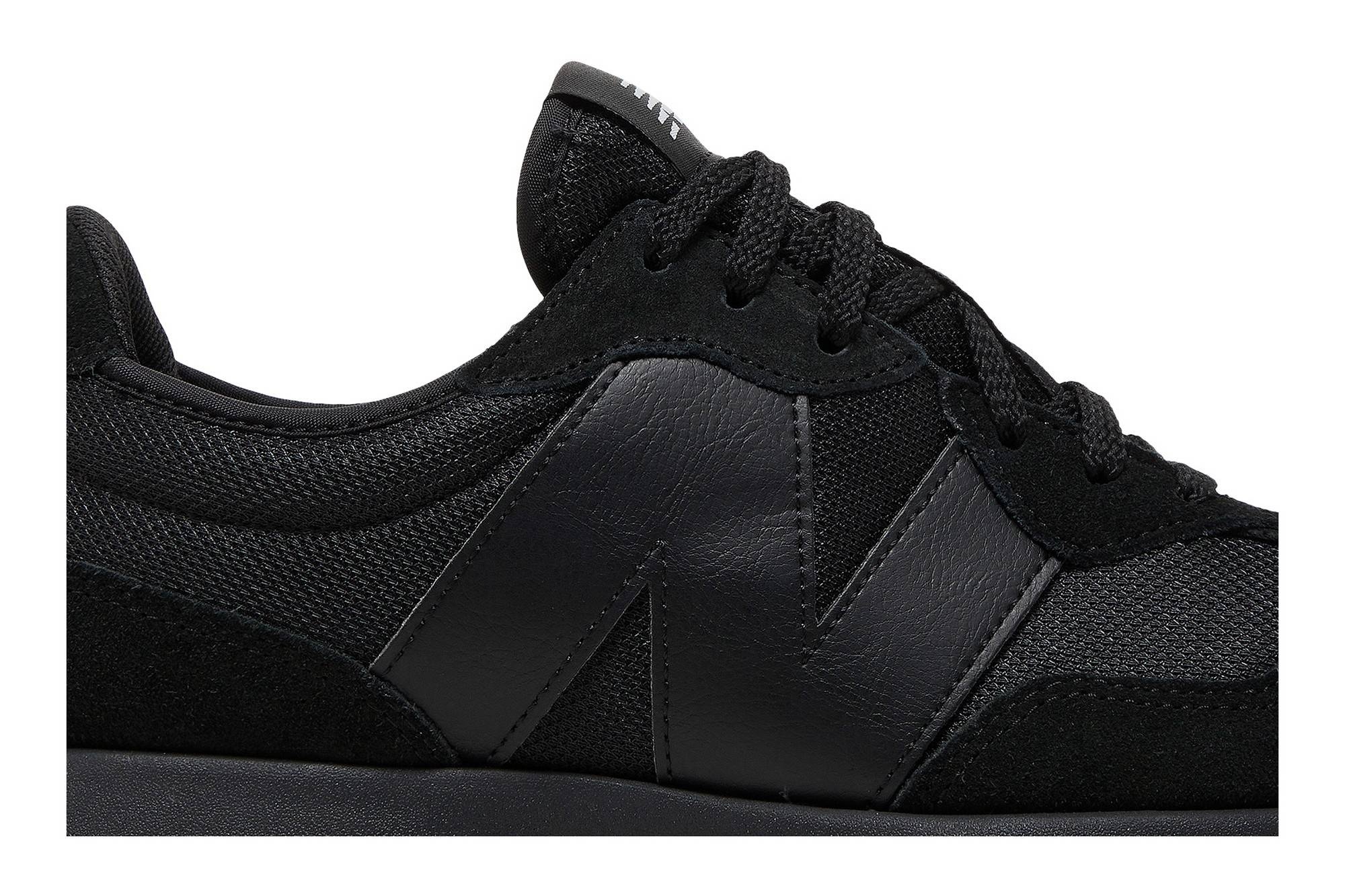 327 'Triple Black' - 2