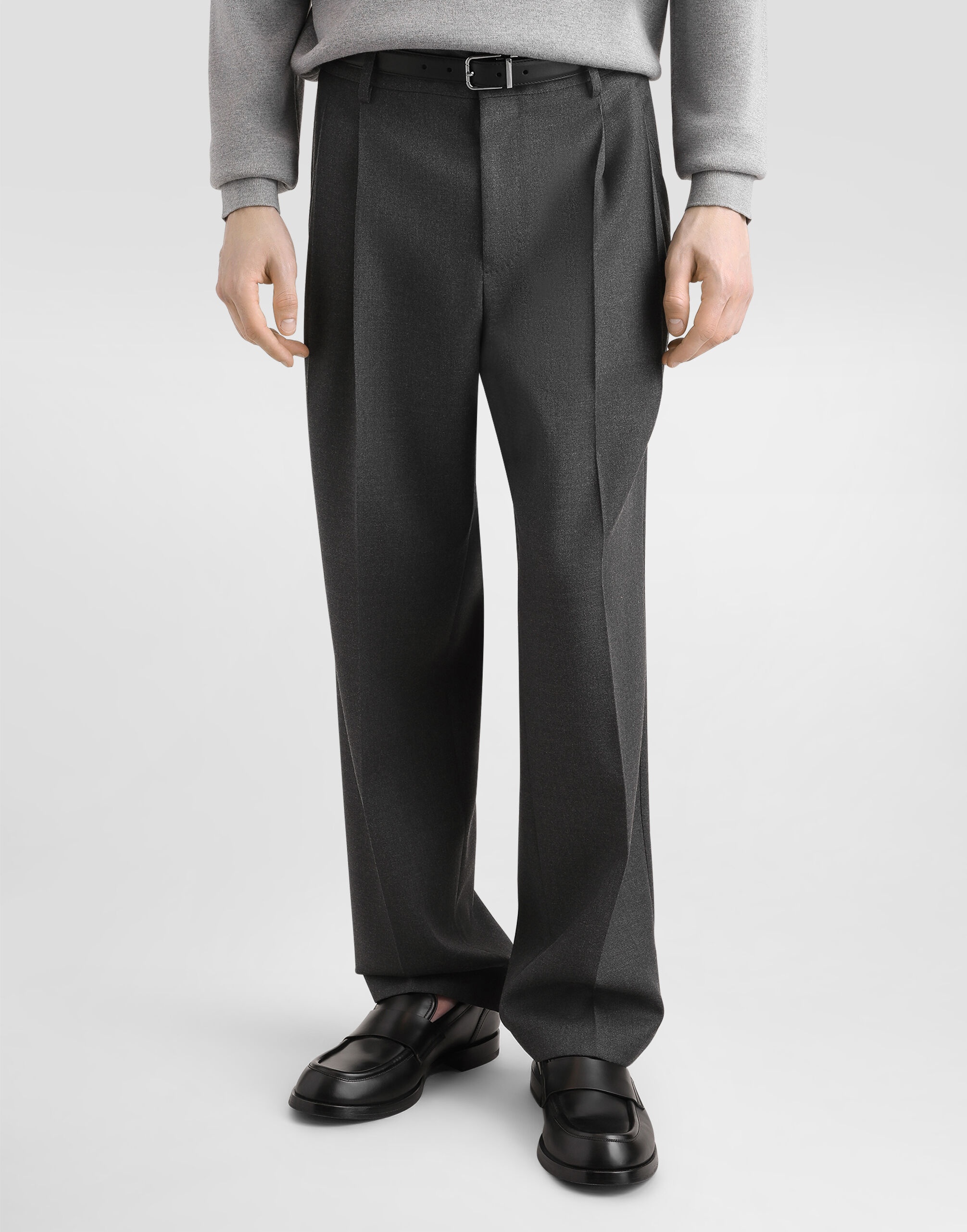 Wool pants with double darts - 4