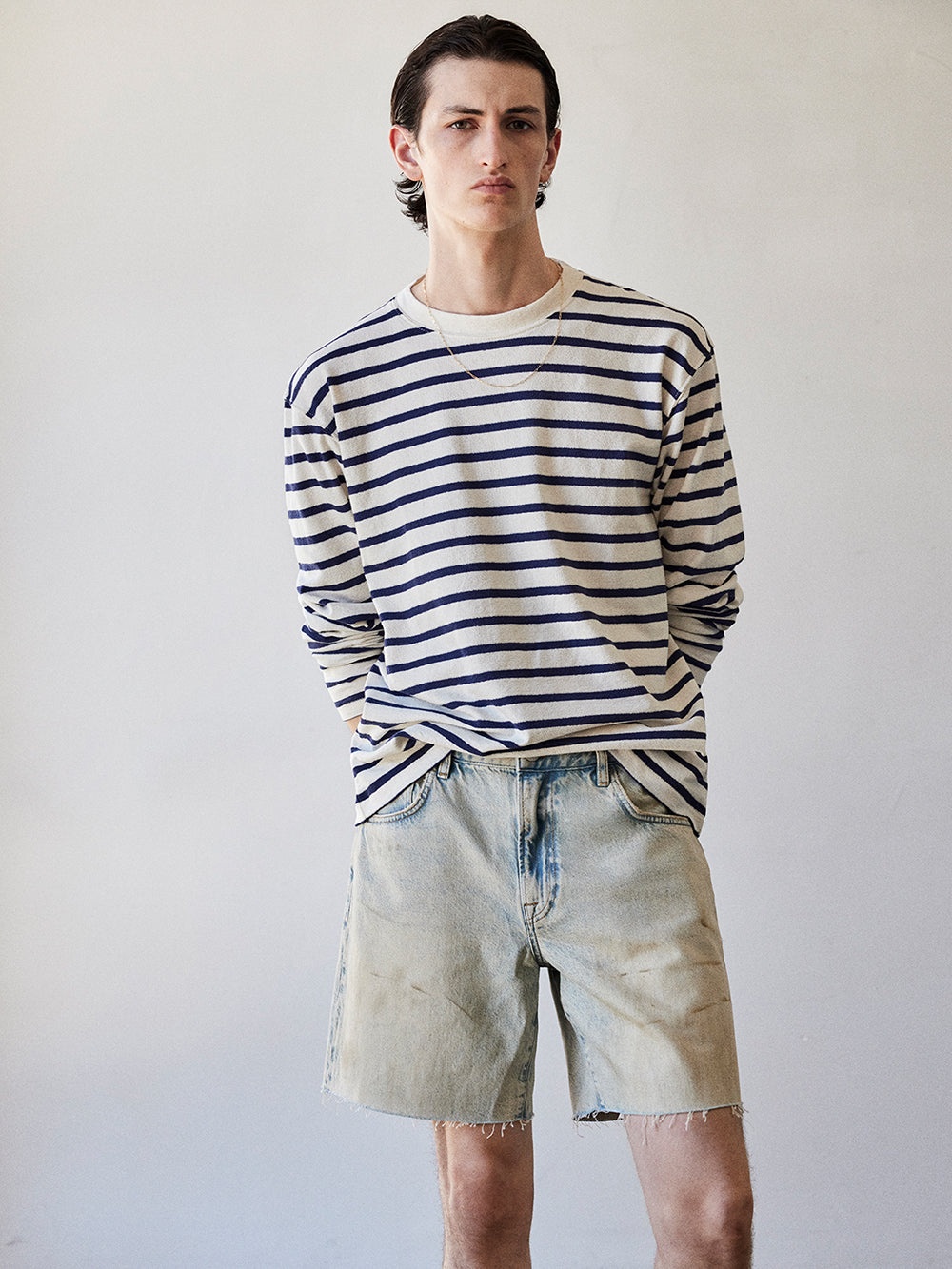 Long Sleeve Relaxed Striped Tee in Dark Navy Stripe - 4
