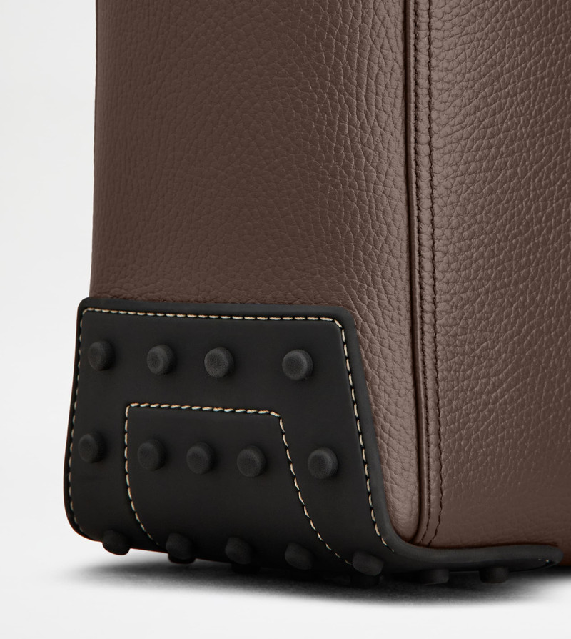 SHOPPING BAG IN LEATHER MEDIUM - BROWN 7