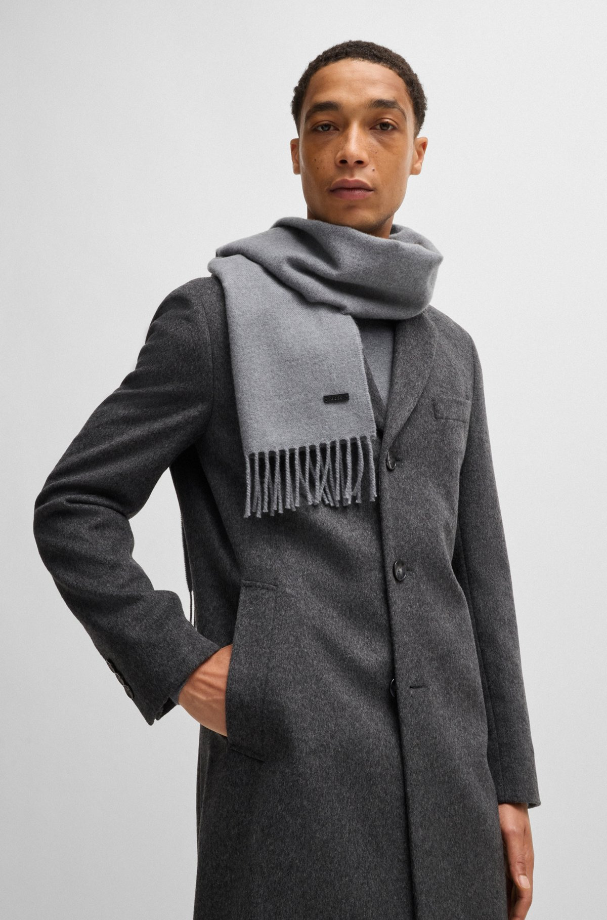 WOOL SCARF WITH LOGO LABEL AND TWISTED FRINGES - 2