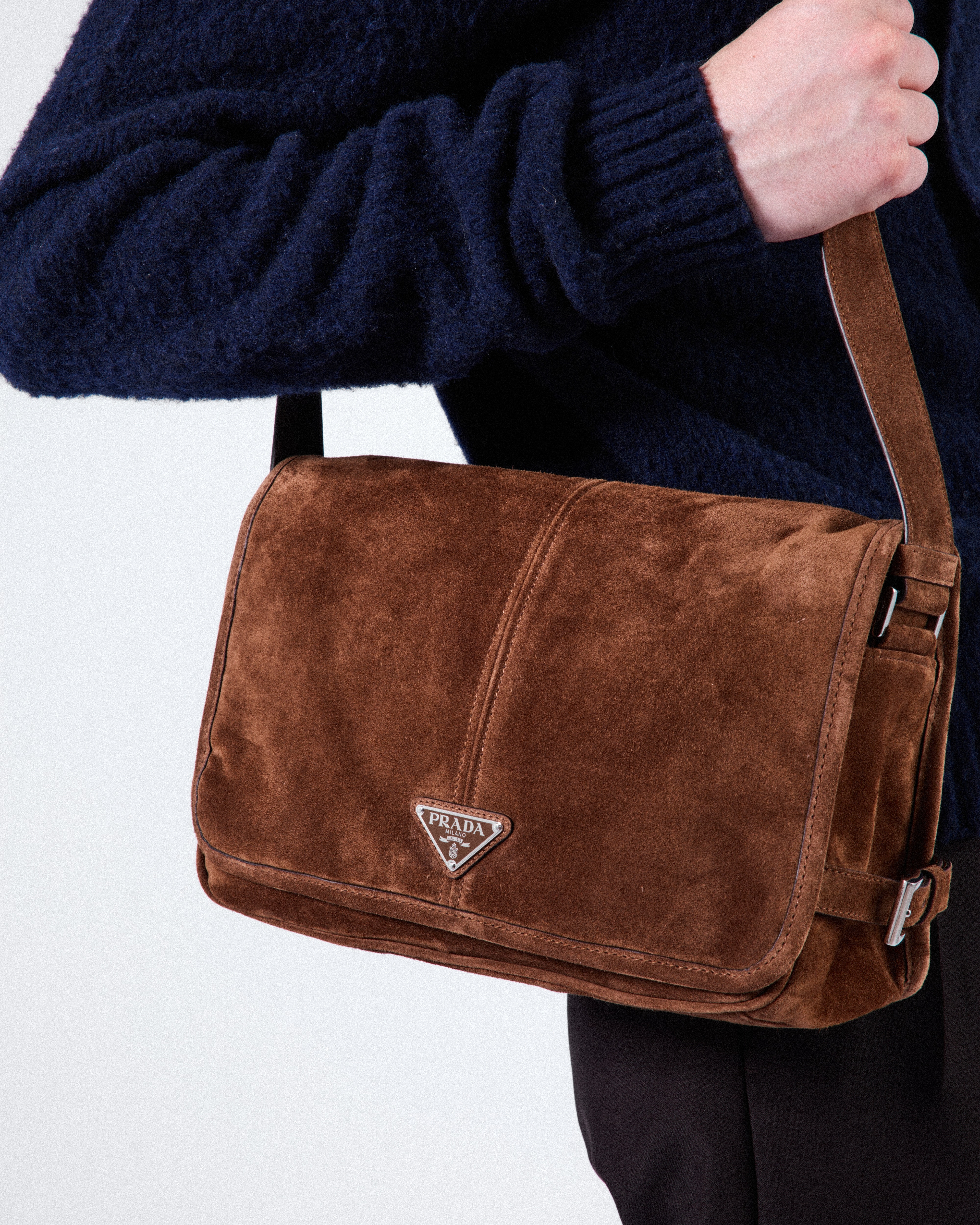 Suede shoulder bag - 8