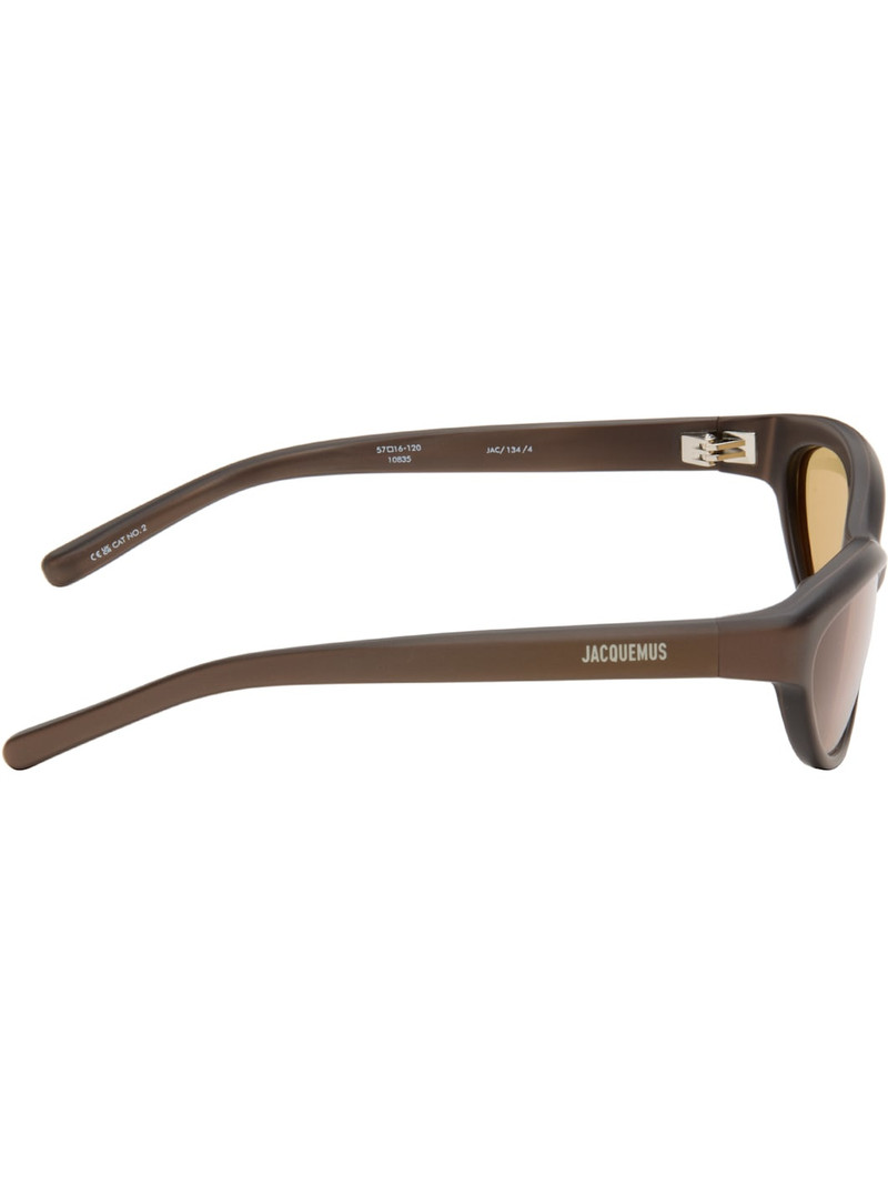 JACQUEMUS Brown 'The Curvo' Sunglasses outlook