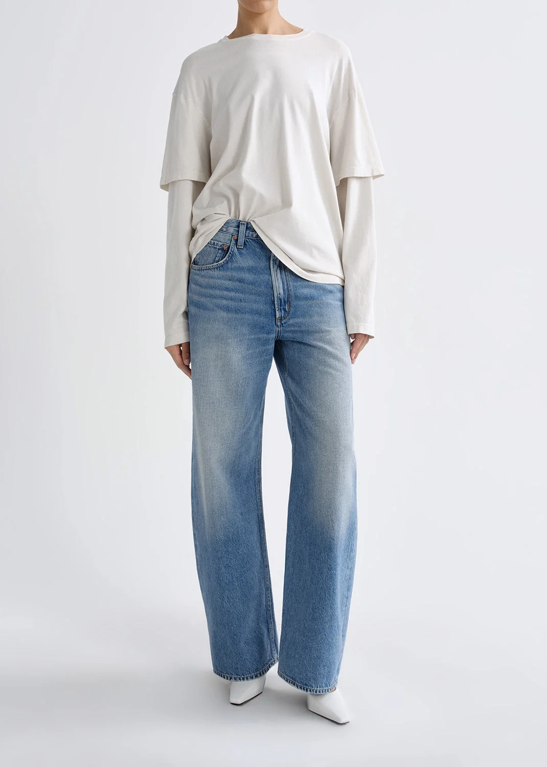 LOW CURVE JEAN (WEIGHTLESS) IN VENTURE - 1