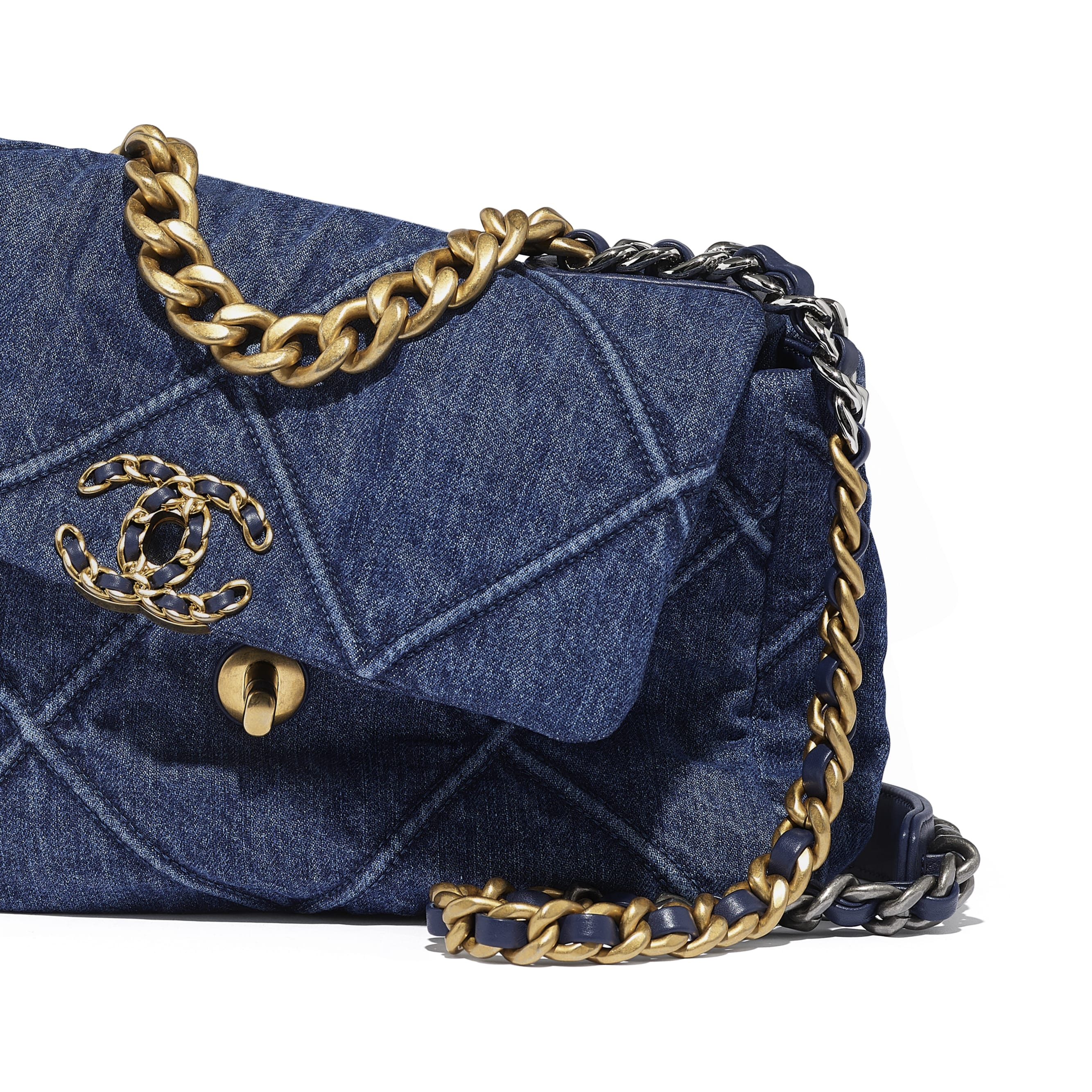 CHANEL 19 Flap Bag - 4