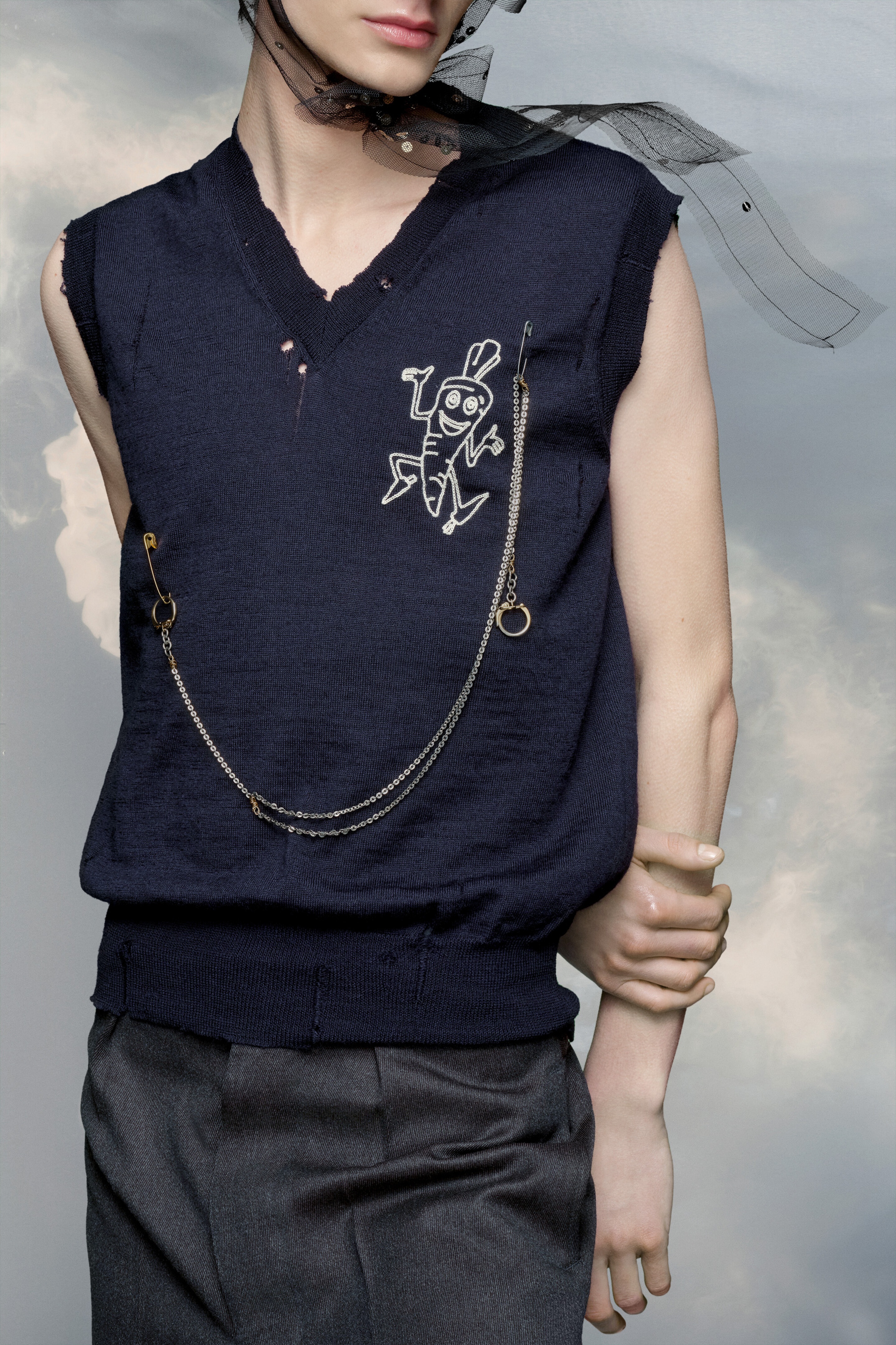 Safety pin chain brooch - 4