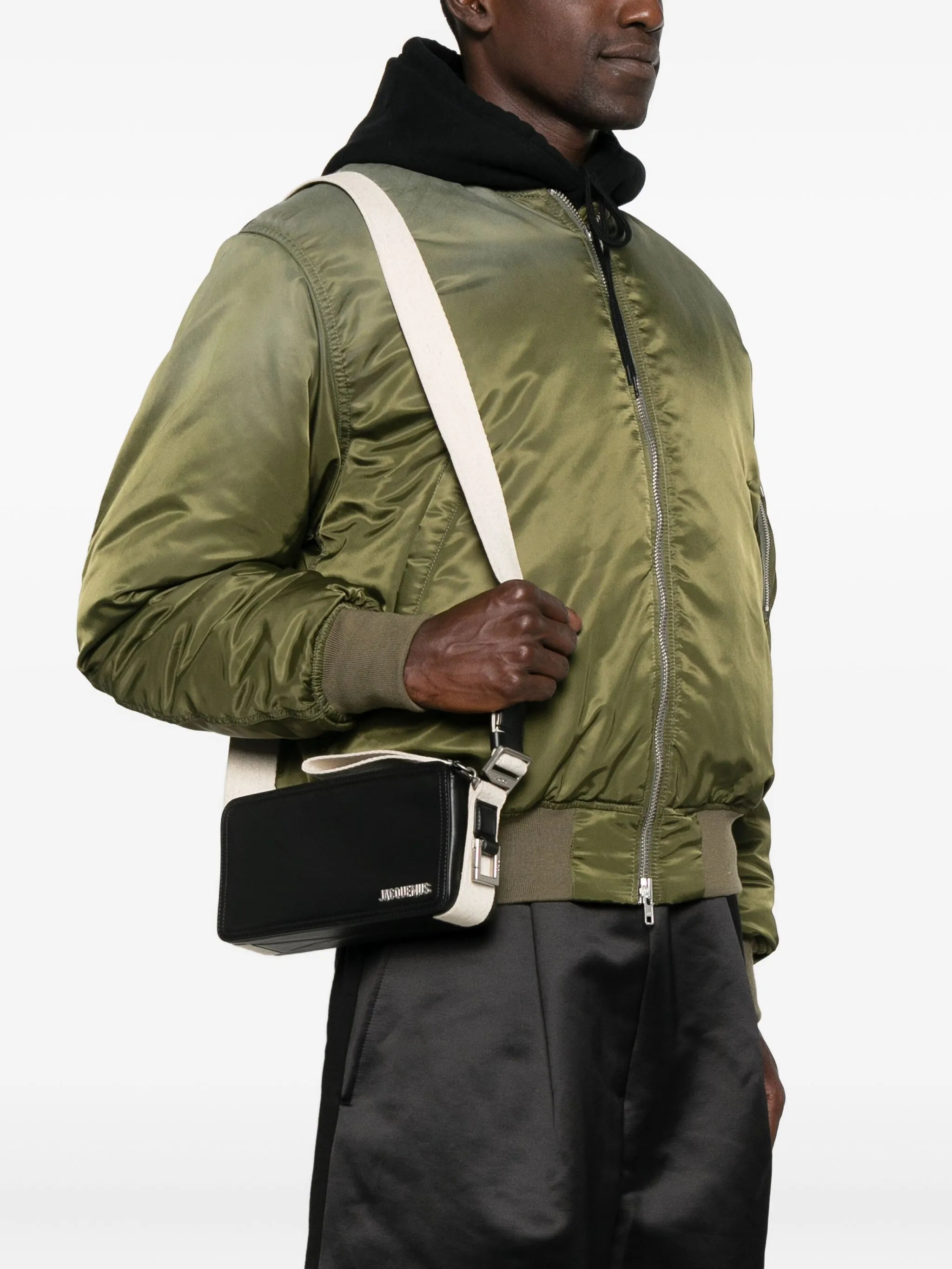 Jacquemus Logo-plaque Utility Shoulder Bag - 3