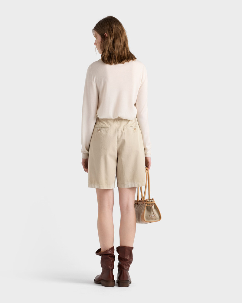 Garment-dyed old gabardine shorts 5