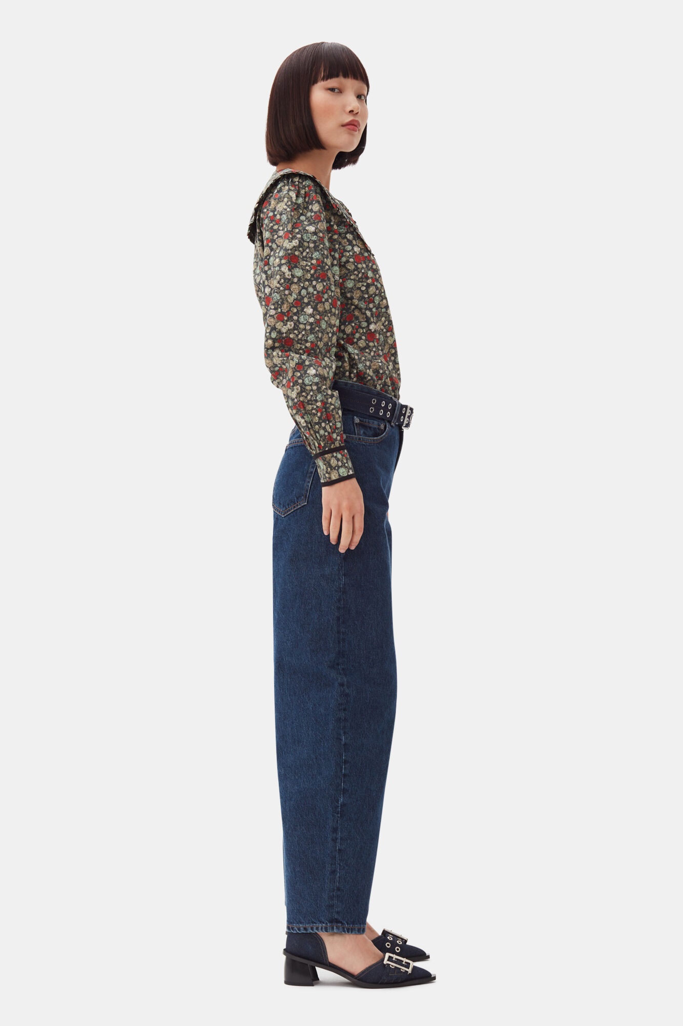 DENIM FEMININE BUCKLE OPEN CUT PUMPS - 6