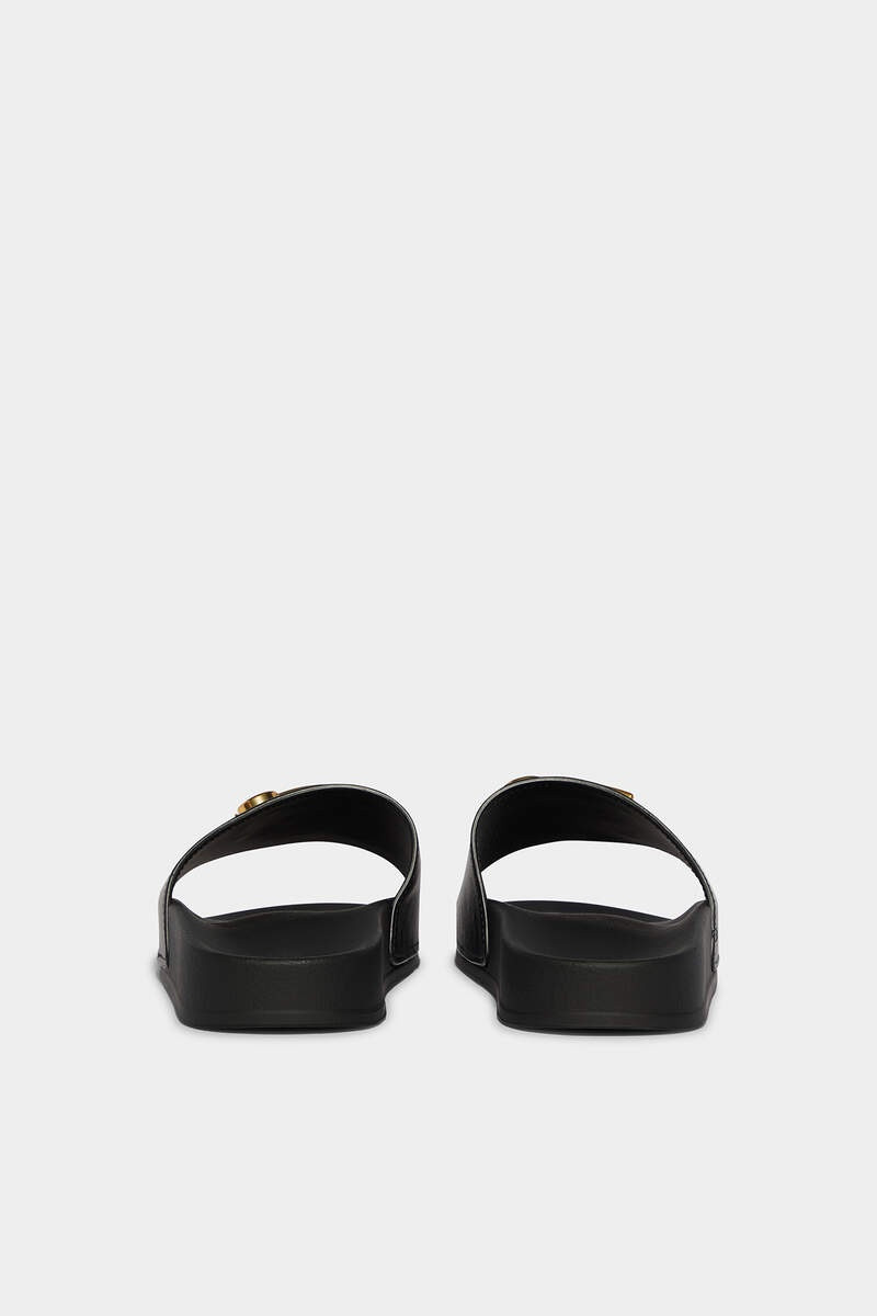 DSQUARED2 D2 STATEMENT SLIDES outlook