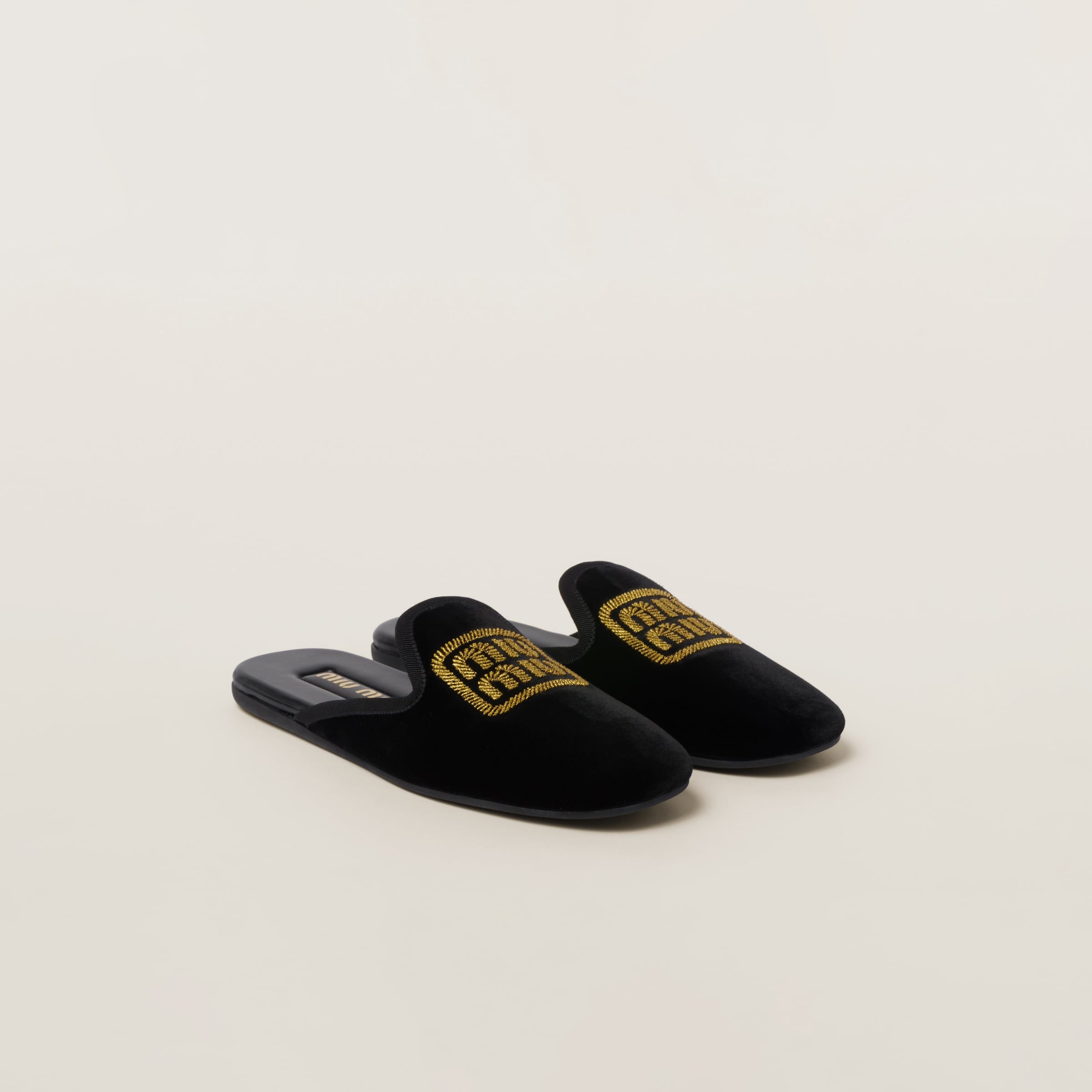 Velvet slippers - 1