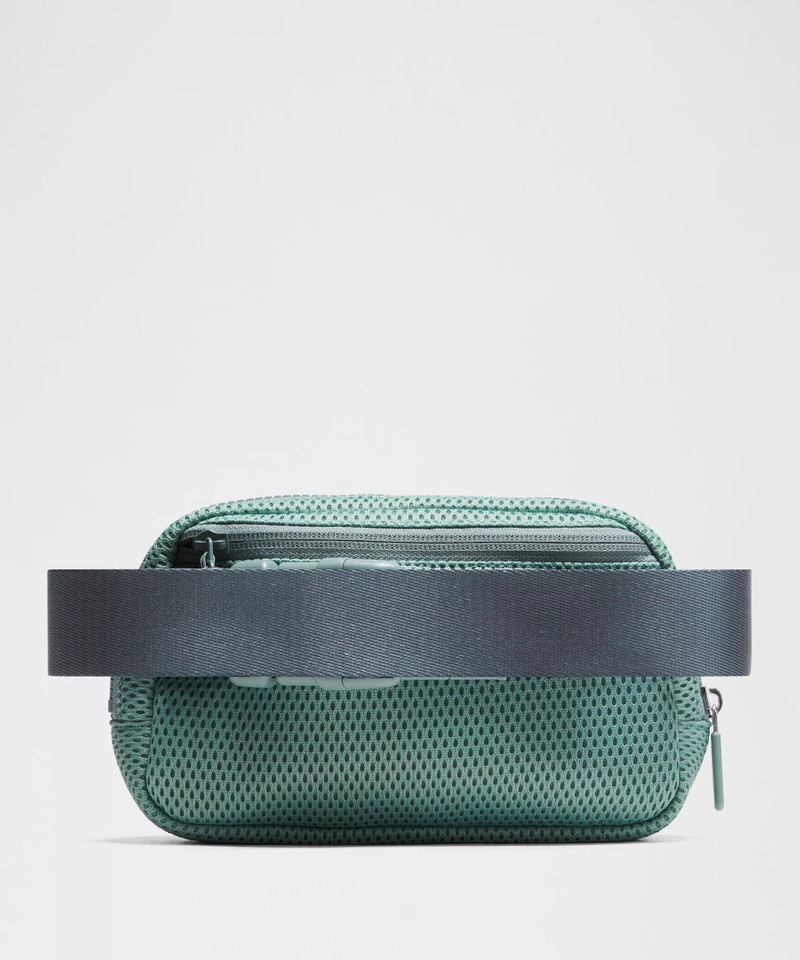 lululemon Everywhere Belt Bag 1L *Knit Mesh outlook