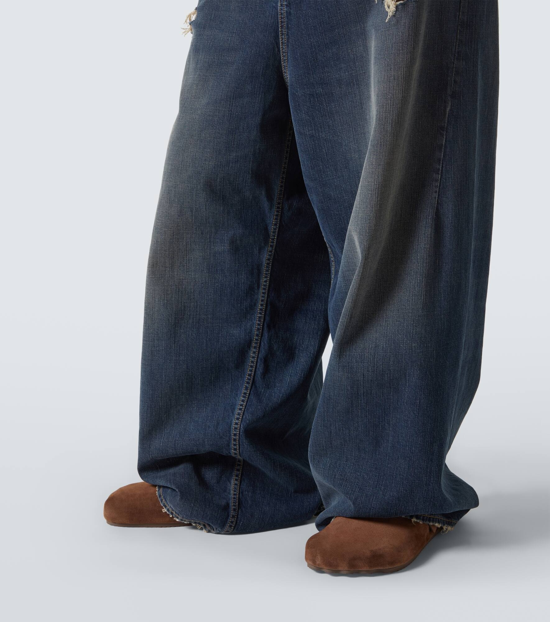 Distressed mid-rise wide-leg jeans - 6